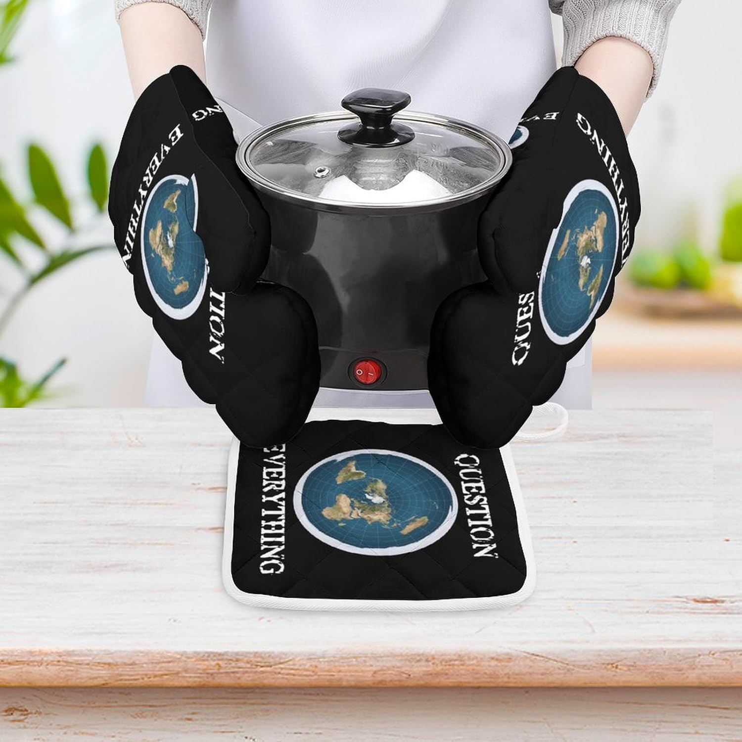 Question Everything Flat Earth Print Oven Mitts and Pot Holders 3 Piece Sets Heat Resistant Gloves Hot Pads Potholders for Kitchen Baking Cooking