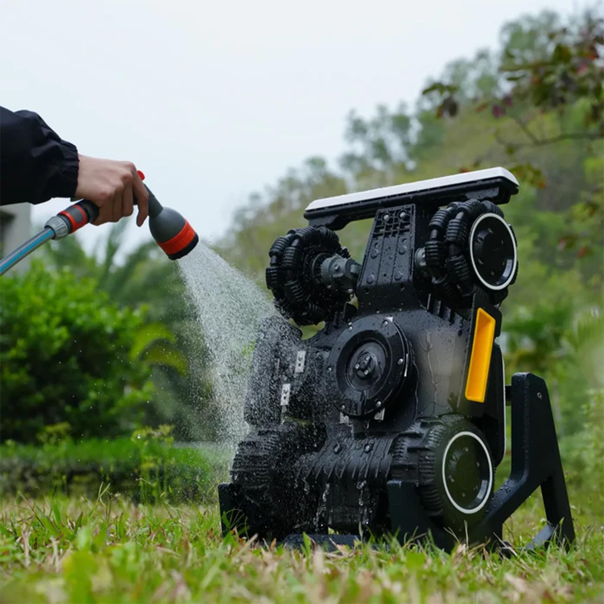 MAMMOTION Support de Lavage pour Tondeuse，Support de Lavage pour Série YUKA Mini 2, Série LUBA 3 AWD, Série LUBA Mini 2 AWD，Série LUBA 2 AWD X, LUBA Mini AWD et YUKA Mini - 2