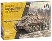 Platz IT6564 ITALERI 1/35 WW2 German Sd.Kfz.173 Jagtpanter, Winter Equipment Tank Soldier, 5 Pieces Included, Plastic Model