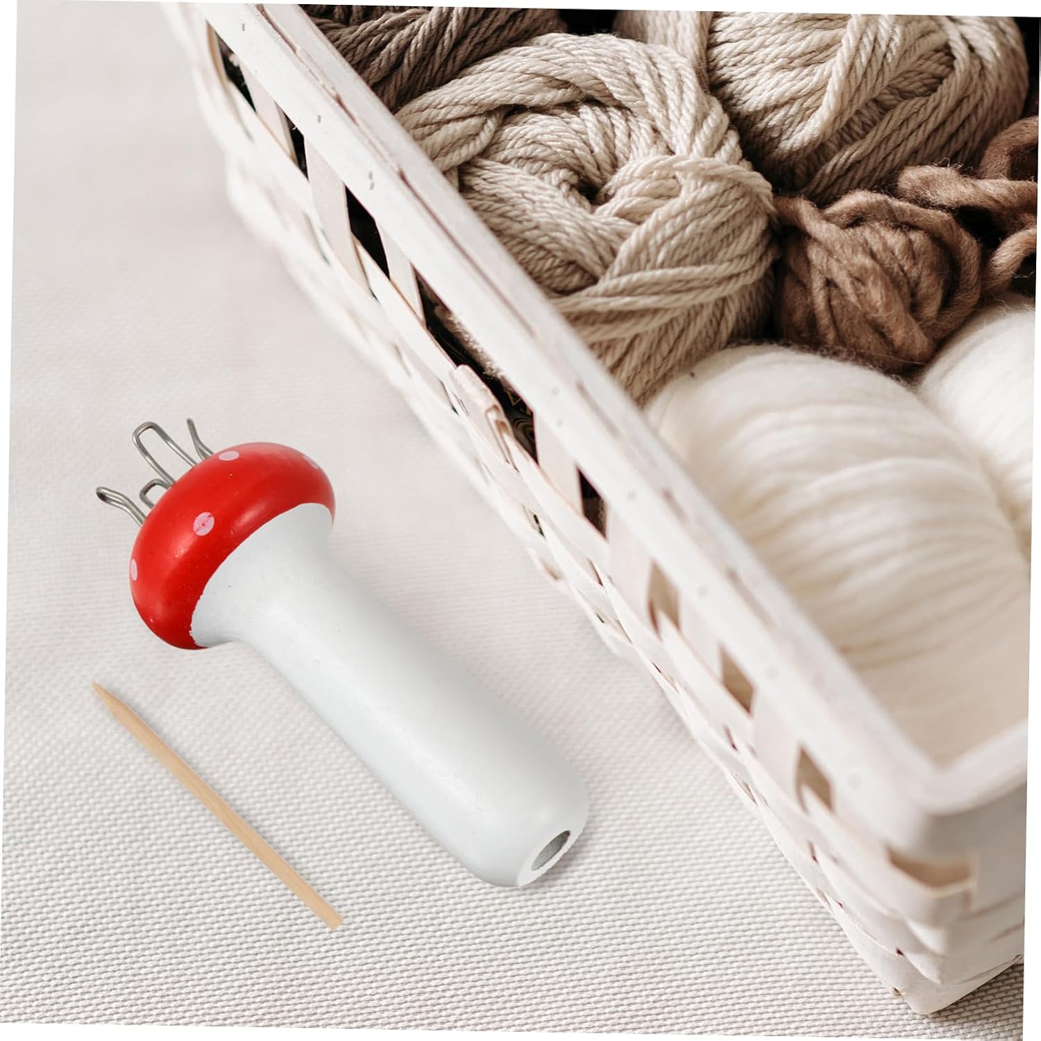 HAPINARY 2pcs Mushroom Shaped Knitter Handy Yarn Tool for Crafting for Wool and Synthetic Yarn for Knitting Enthusiasts