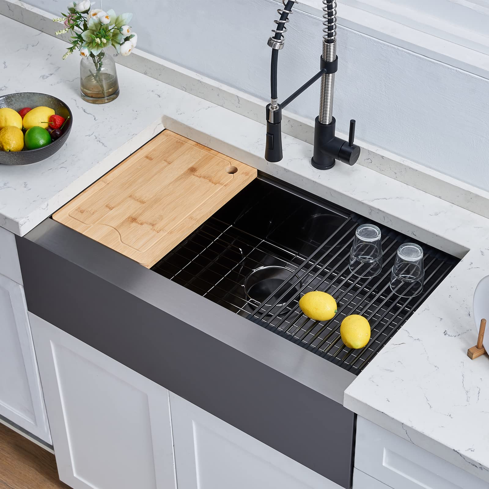 SHACO 33 Inch Black Stainless Steel Farmhouse Sink, Gunmetal Black