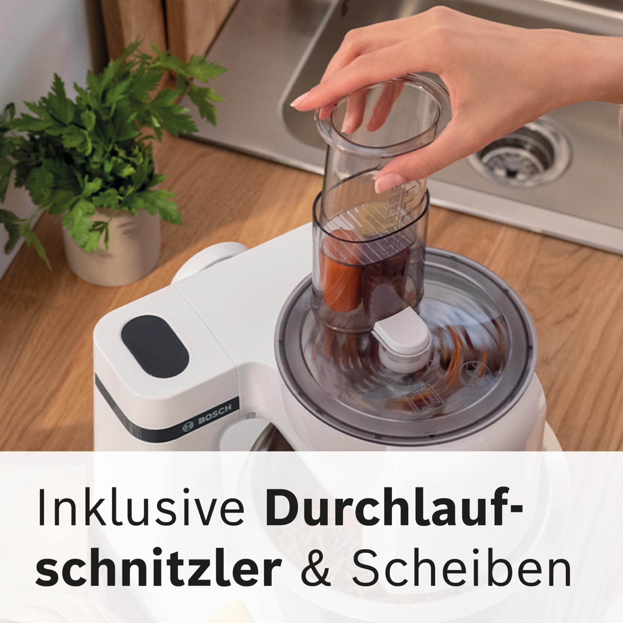 Bosch Küchenmaschine Serie 2, kleine Küchenmaschine, 3,8l Kunststoff-Schüssel, Durchlaufschnitzler, 4 Scheiben, 4 Stufen, Knethaken/Rührbesen/Schlagbesen, spülmaschinenfest, 700 W, weiß, MUMS2AW01