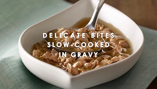 Miniatura 4 de Fancy Feast - Comida húmeda en salsa para gatos, amantes de la salsa, (12) latas de 3 onzas (pescado blanco y atún del océano)