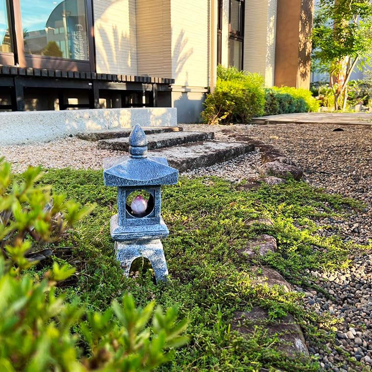 Amazon.co.jp: バラエティ本舗 灯篭 石灯篭 光る ソーラー 灯篭 とう