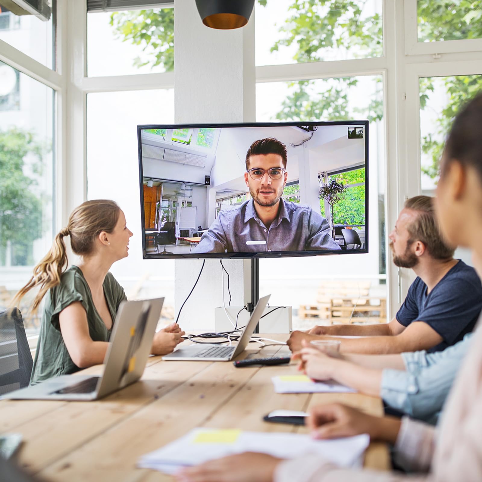 COSTWAY Support TV Universel Pivotant avec Hauteur Réglable