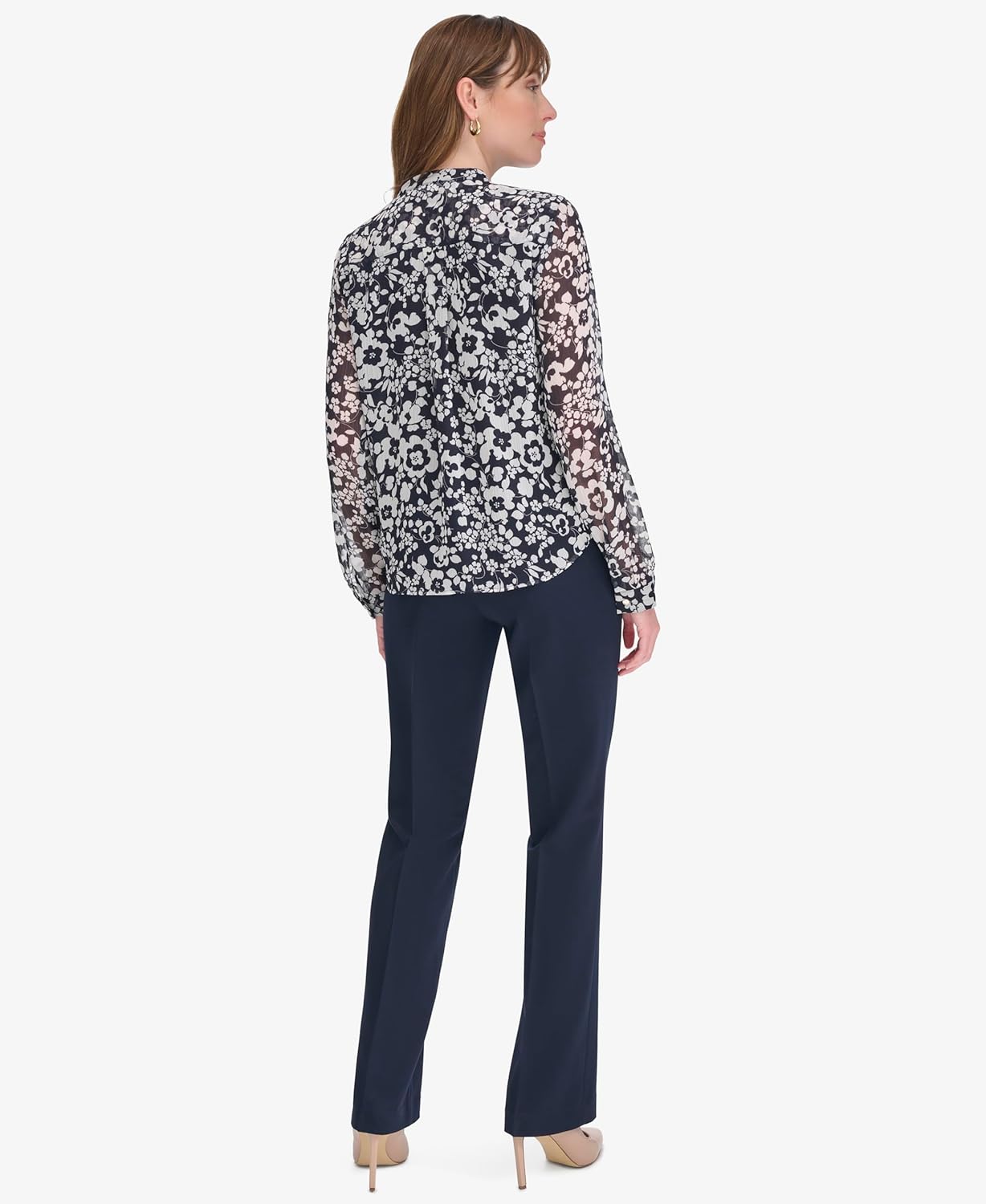 Tommy Hilfiger womens Long Sleeve Ruffle V-neck Blouse - Image 5