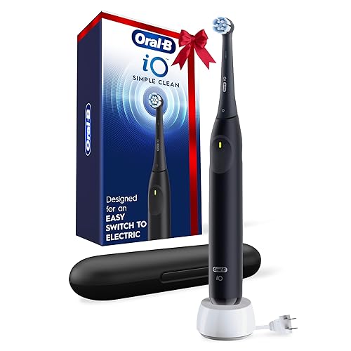 Oral-B iO Simple Clean - Cepillo de dientes eléctrico recargable con 1 cabezal de cepillo de cuidado suave y 1 funda de viaje negra, sensor de
