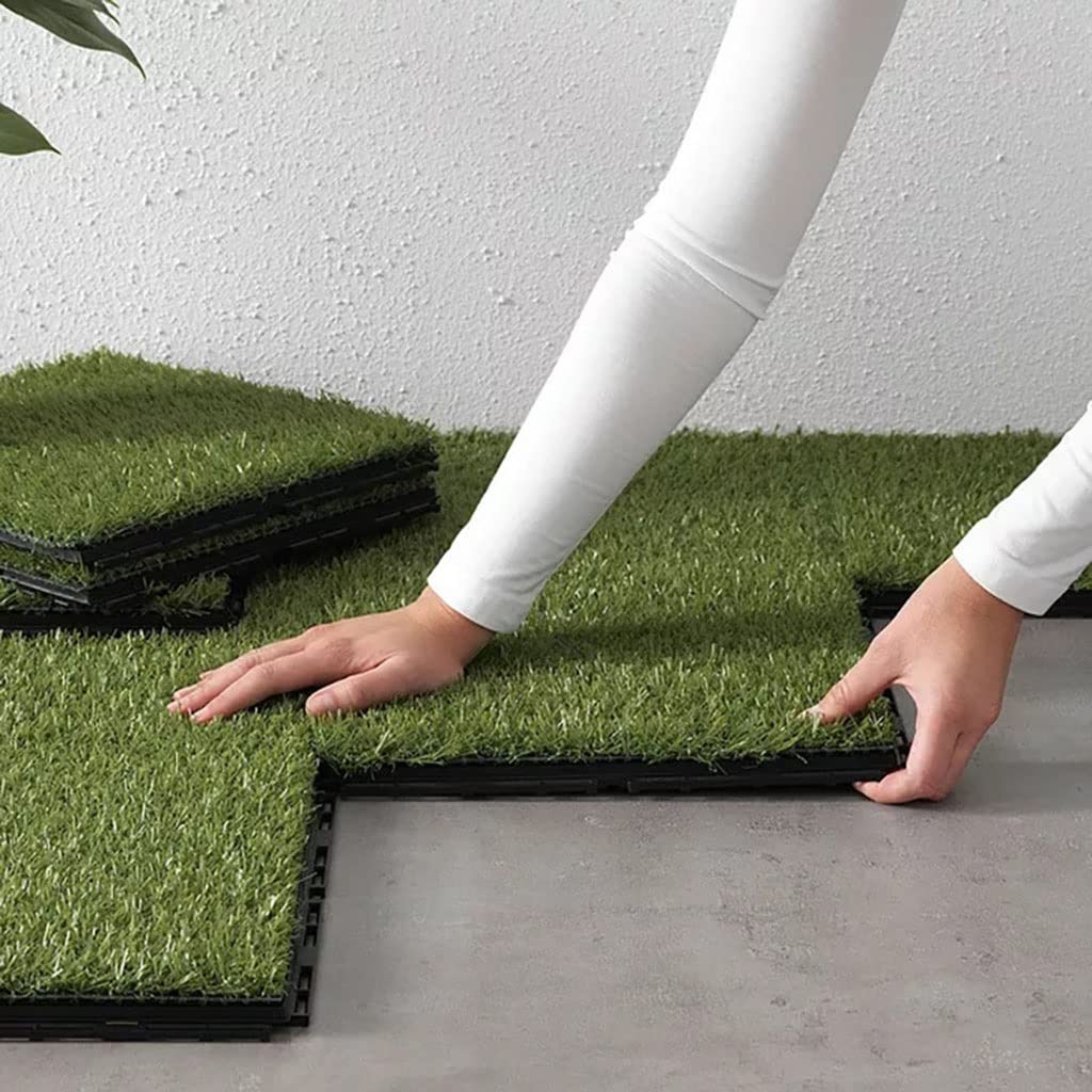 Patchs de gazon artificiel pour remplacer la pelouse jaunie par la sécheresse
