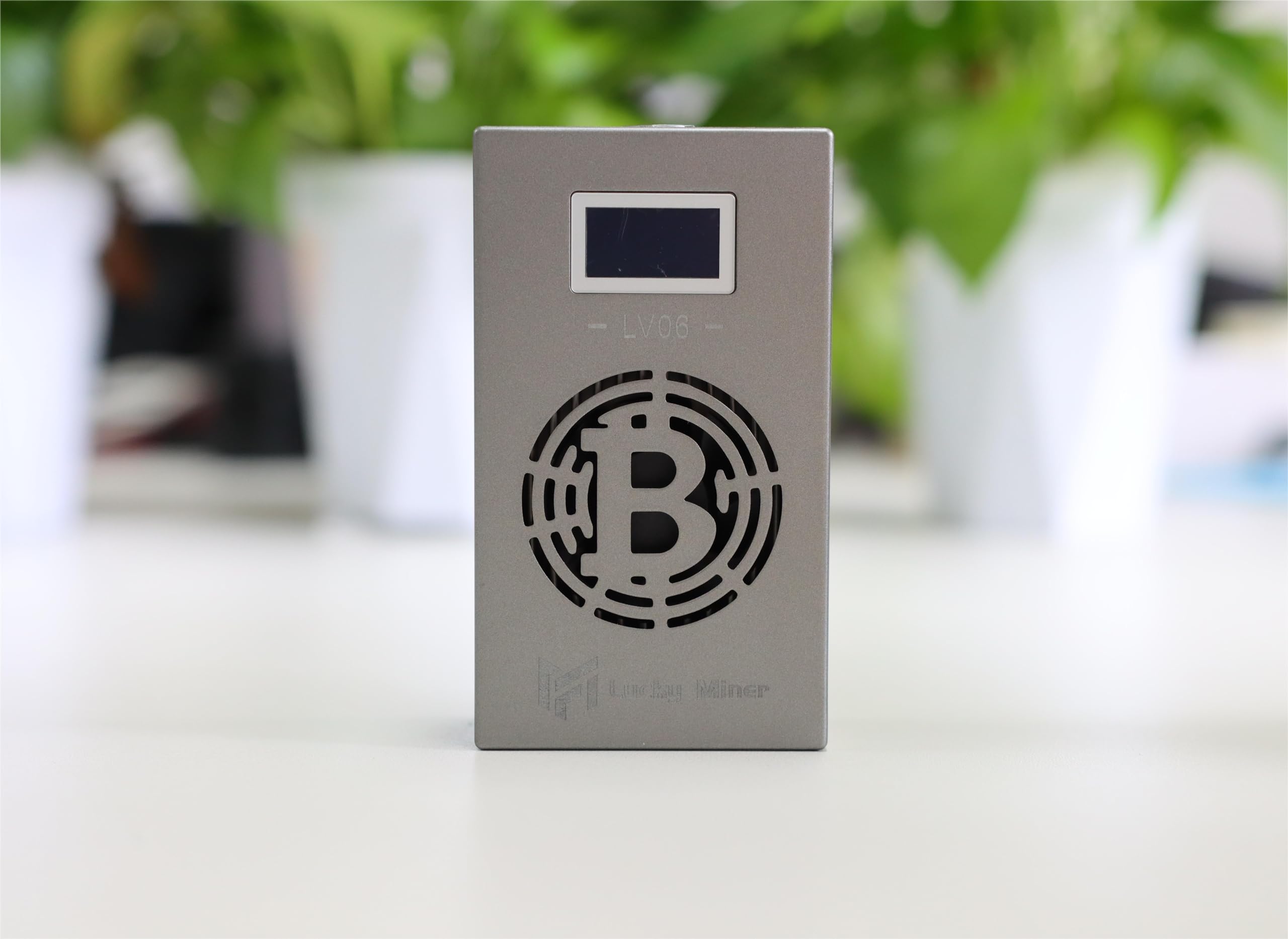 Bitcoin Miner Lucky Miner V6 WiFi 500GH/S 13W LV06 BM1366 SHA256 Home Silent Lottery Miner BTC Miner Machine Solo Miner