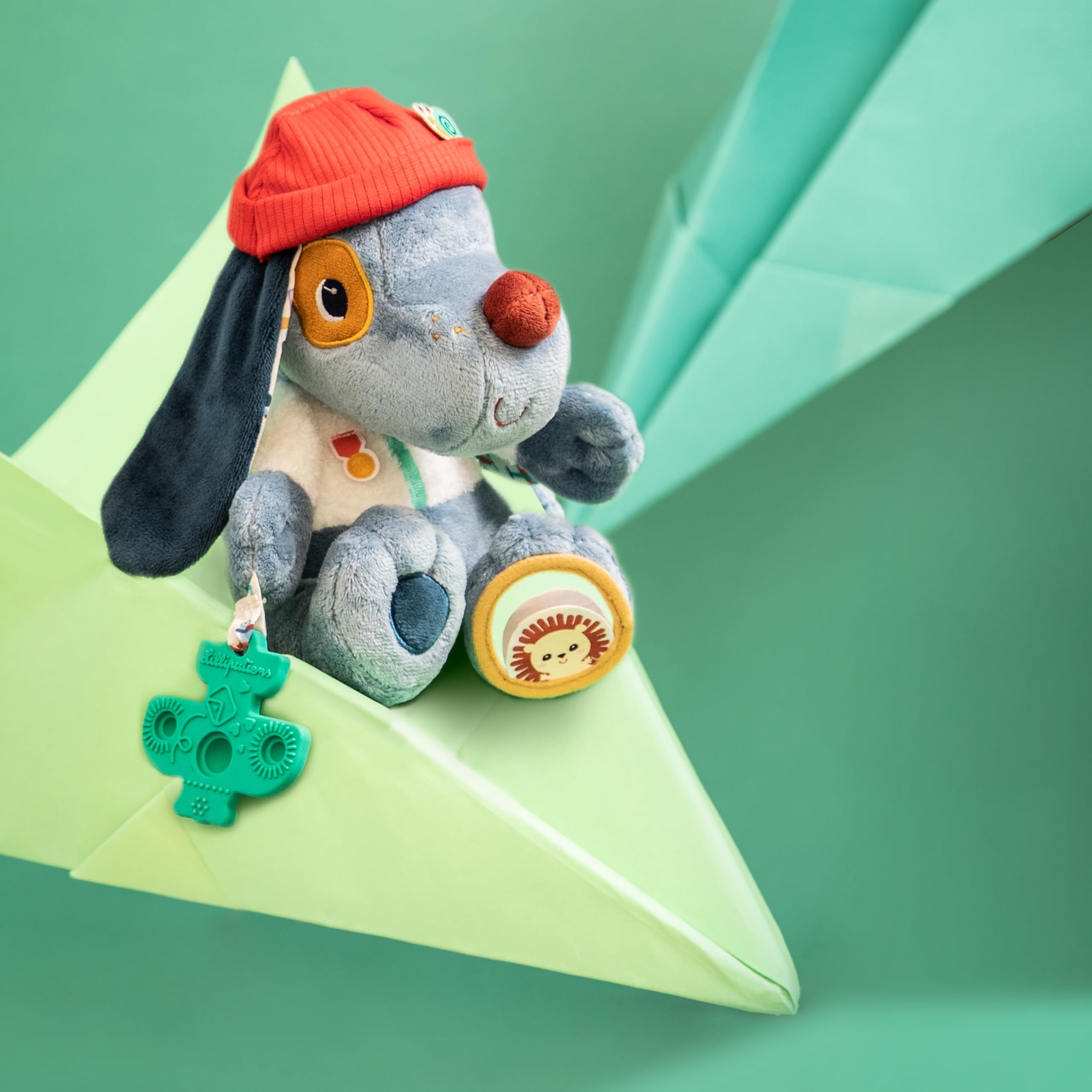 LILLIPUTIENS - Sonaglio attività Stella il Cerbiatto - Peluche interattiva per neonati con specchio, sonaglio e carta frusciante - Stimola i sensi, la motricità e l'immaginazione - Dai 9 mesi - 83300
