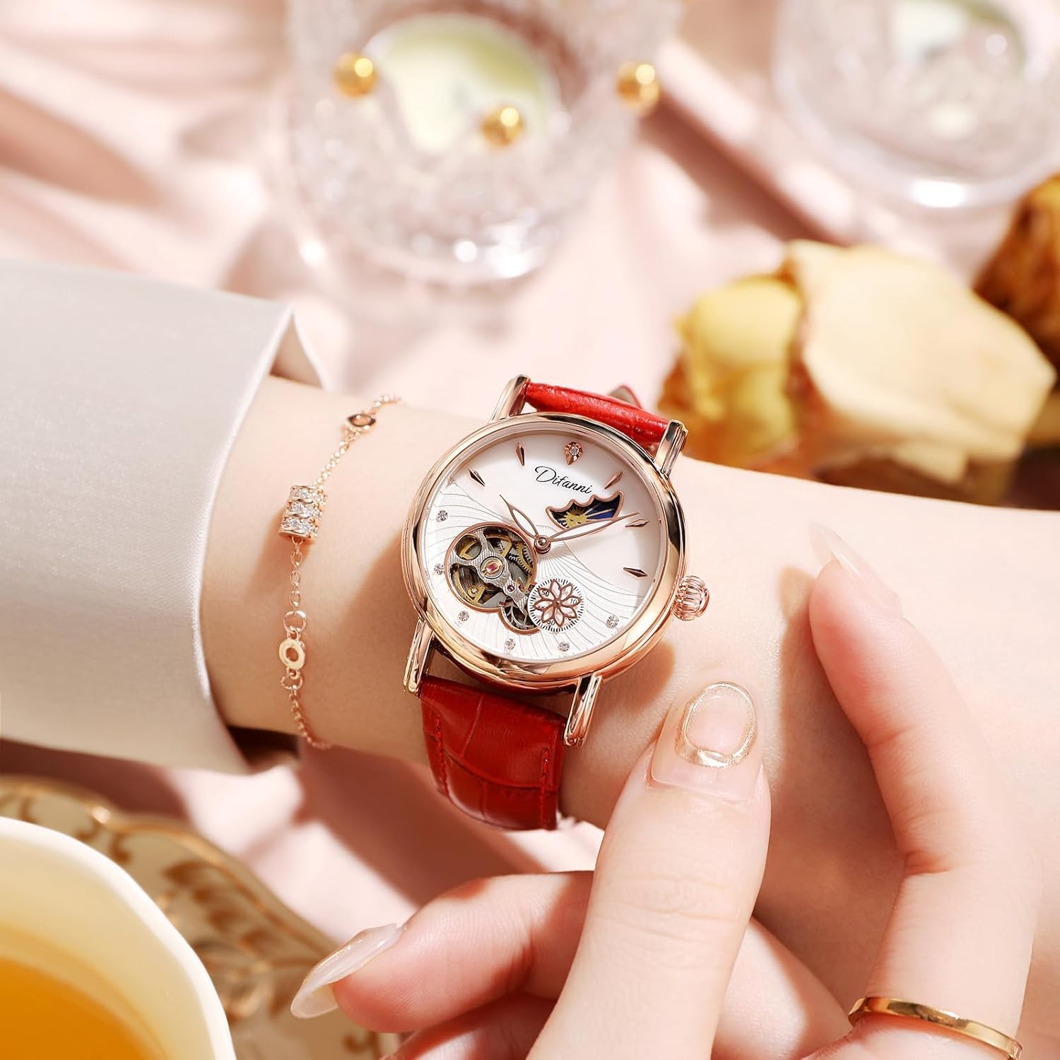 Montre mécanique automatique pour femme en acier inoxydable avec cadran à phases de lune et bracelet en cuir étanche