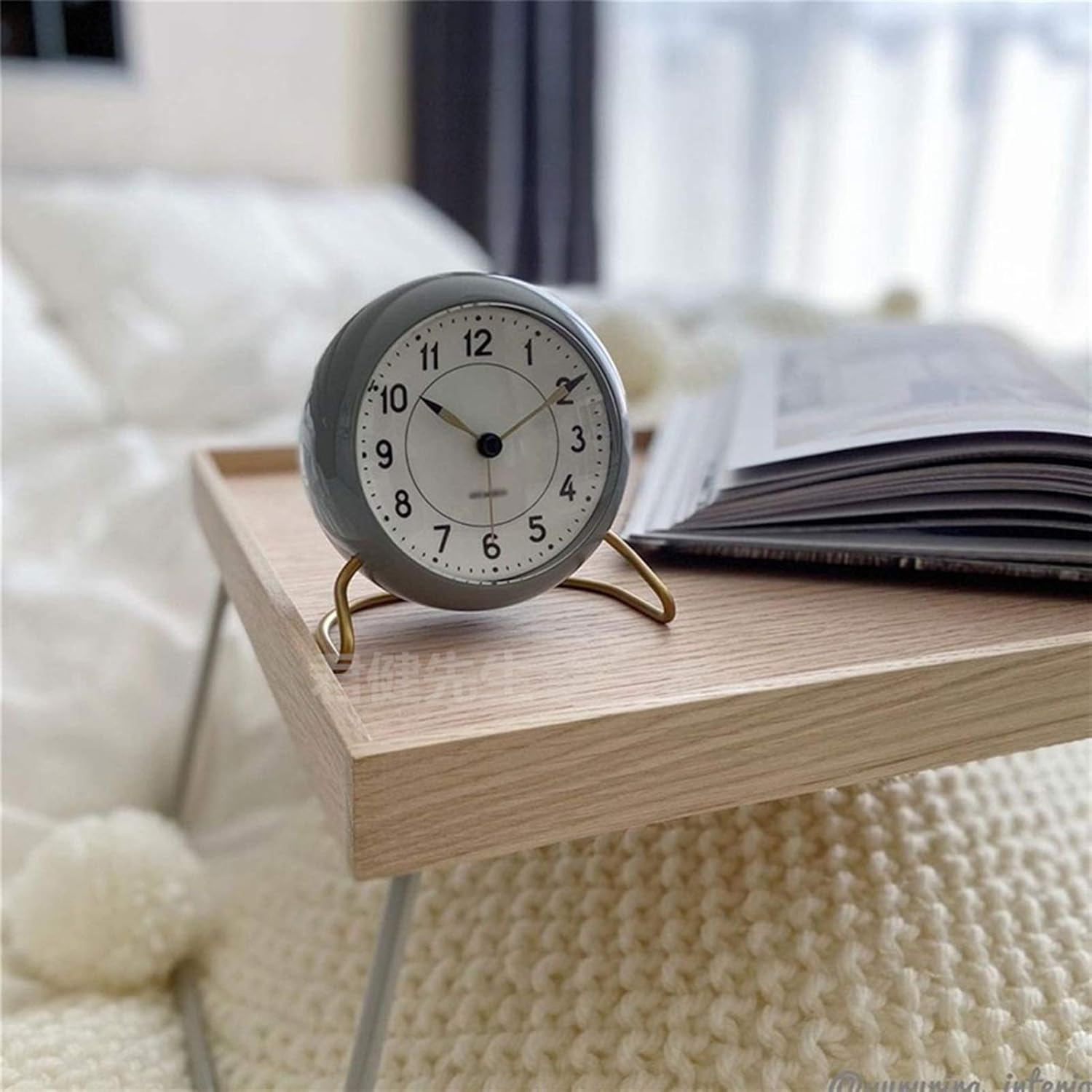 Desk Clock 4.7 Inch Nordic Classic Retro Desk Clock Silent Small Desk Clock Office Bedroom Seat Clock(B)