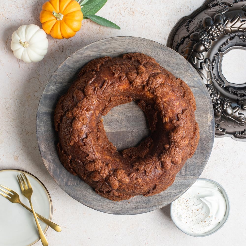 Amazon.com: Nordic Ware Autumn Wreath Bundt, Bronze, 10 Cups: Home