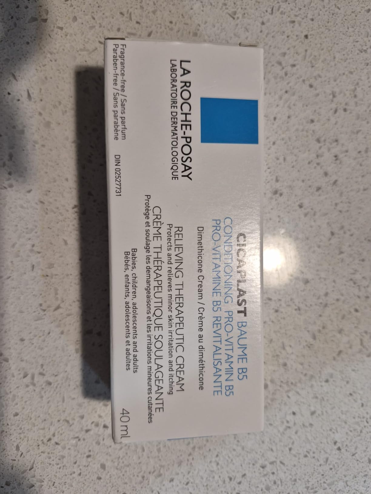 La Roche Posay Cicaplast Baume B5, Multi-Purpose Soothing Balm for Dry Skin, Absorbs Quickly, Non-Sticky, Glassy Skin Finish, for Face or Body, Suitable for the Whole Family, Fragrance Free view 8