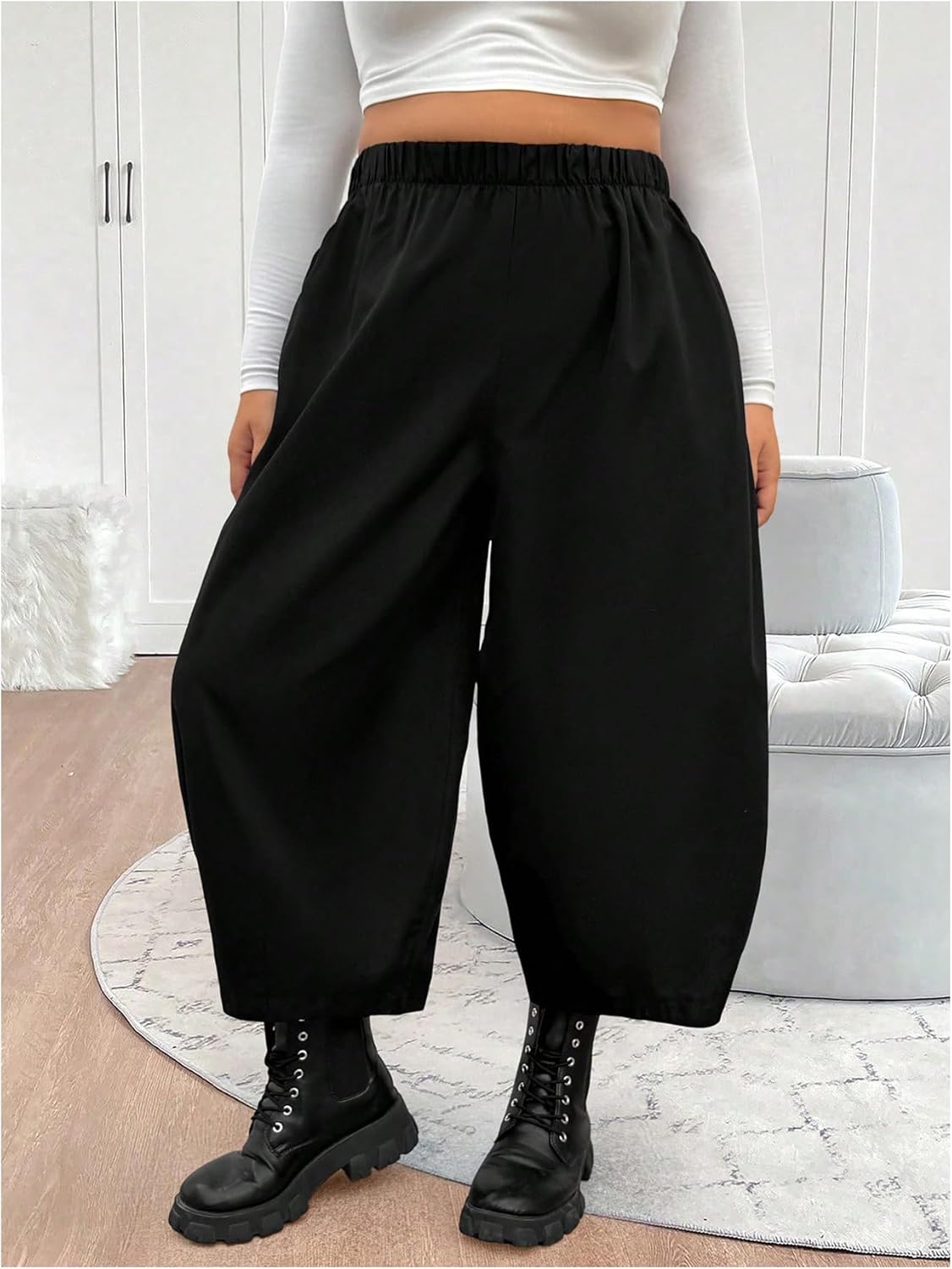 GORGLITTER Women's Plus Size Barrel Cargo Pants Casual High Waisted Wide Leg Harem Slacks Cropped Pants with Pockets - Image 4