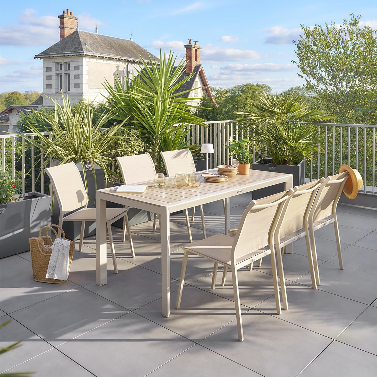 Hespéride - Table de Jardin évasion Effet Bois Lin et Argile 6 Places Lates en Aluminium