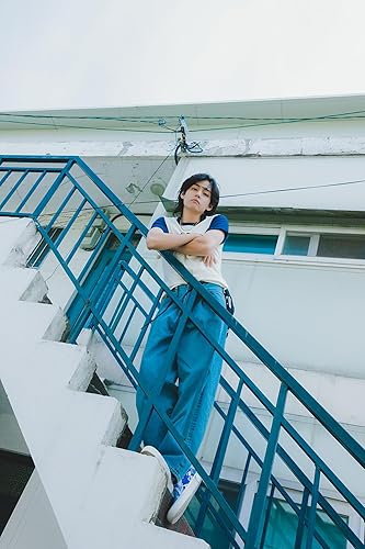 Miniatura 9 de BTS V Layover 1er álbum en solitario Weverse Álbumes Versión OutBox+1p Tarjeta QR+64p PhotoBook+16p Libro de Letras+5p PhotoCard+Seguimiento Sellado