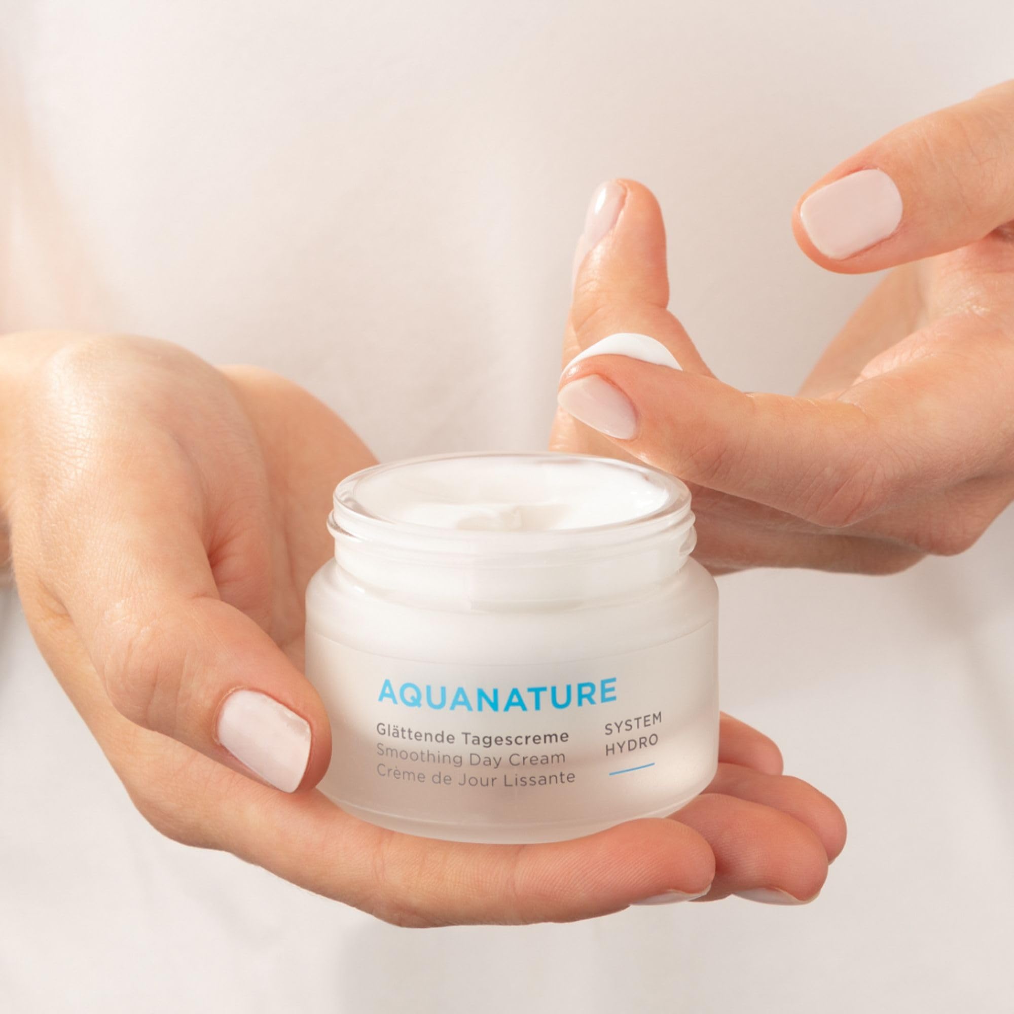 ANNEMARIE BÖRLIND Hyaluron Augenpads (6 x 2 Stk.) & AQUANATURE Glättende Tagescreme (50ml)