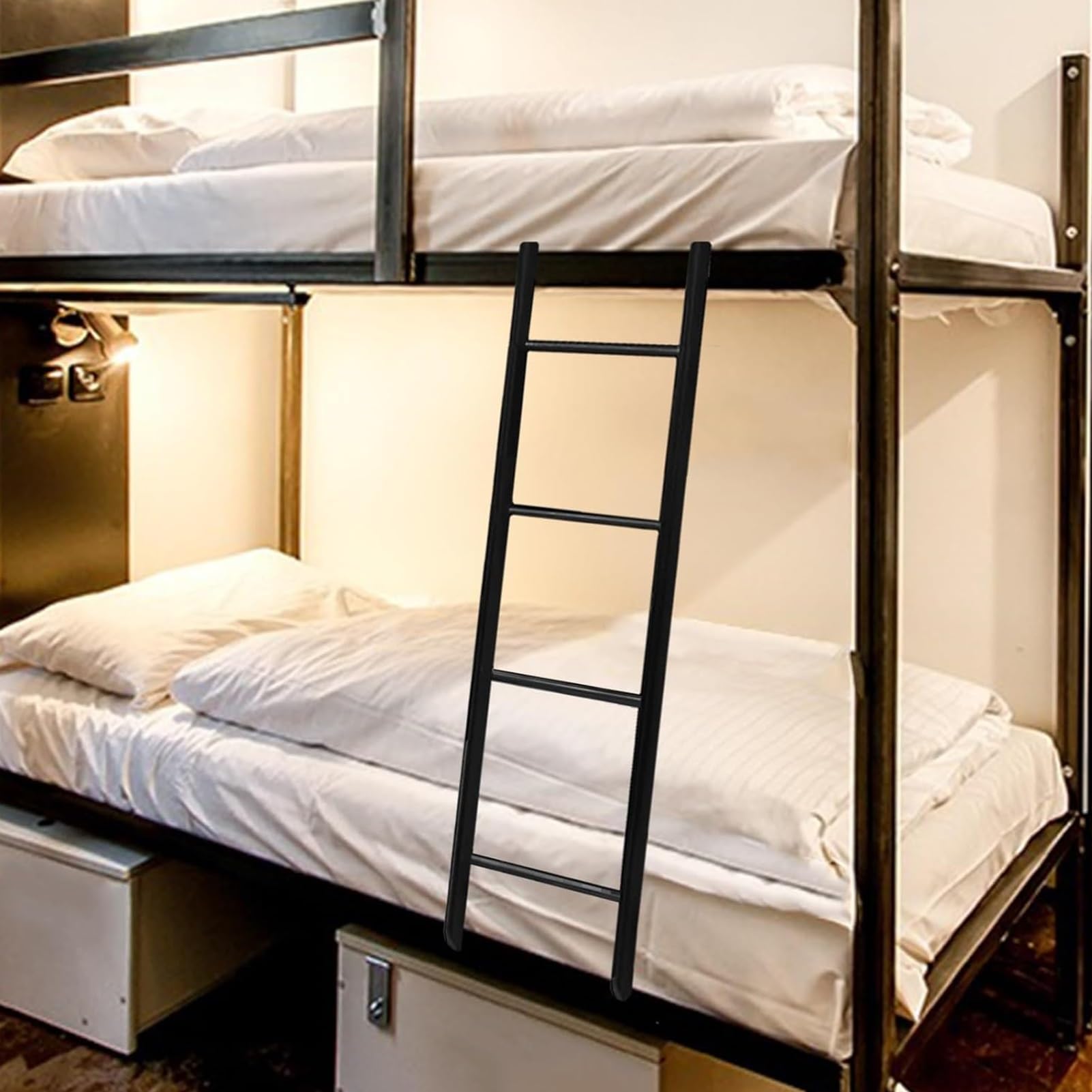 Escalera de metal para literas o caravanas: máxima seguridad en sus viajes y hogar