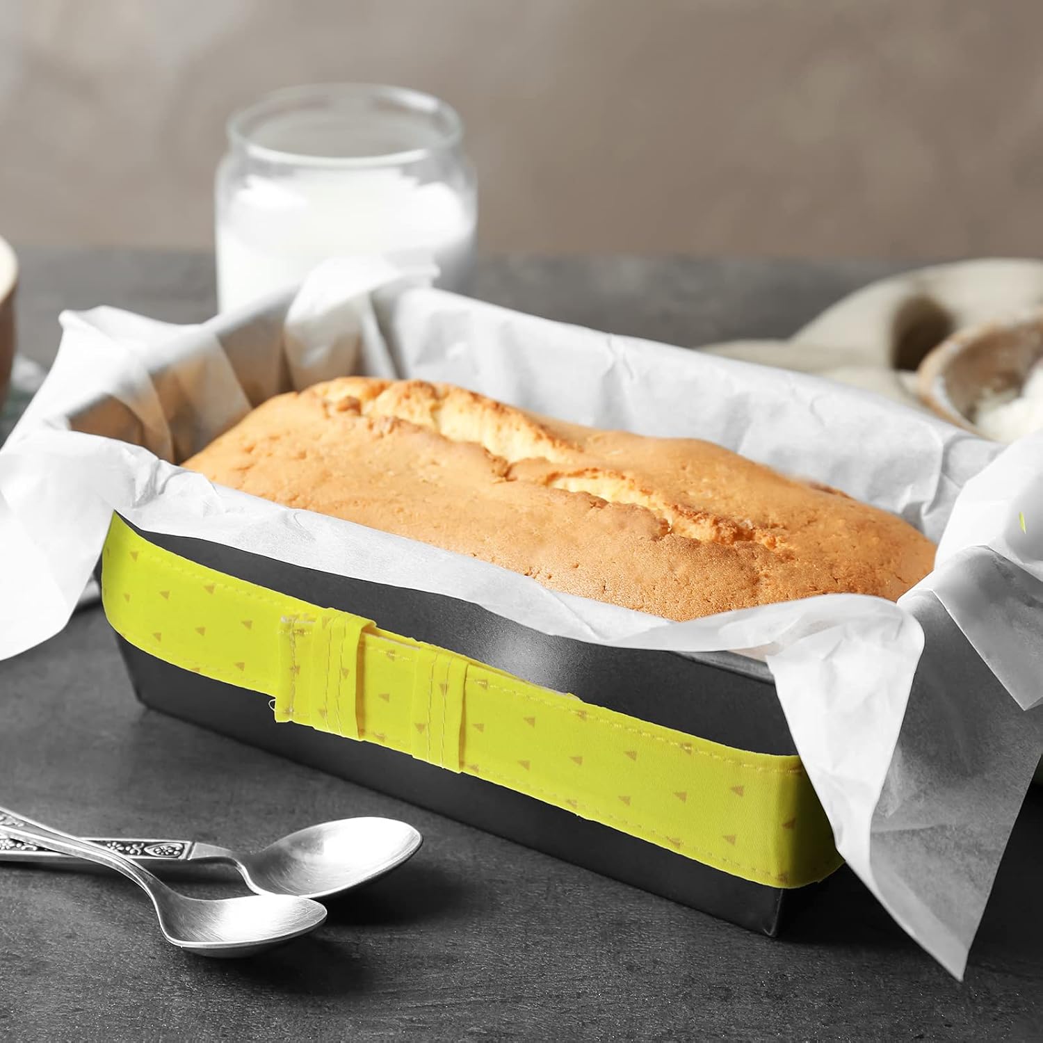 6 Pieces Bake Even Cake Strips Colorful Cake Pan Baking Strips Absorbent Thick Baking Tray Protection Strap for Clean Edges Baking (Cute Style)