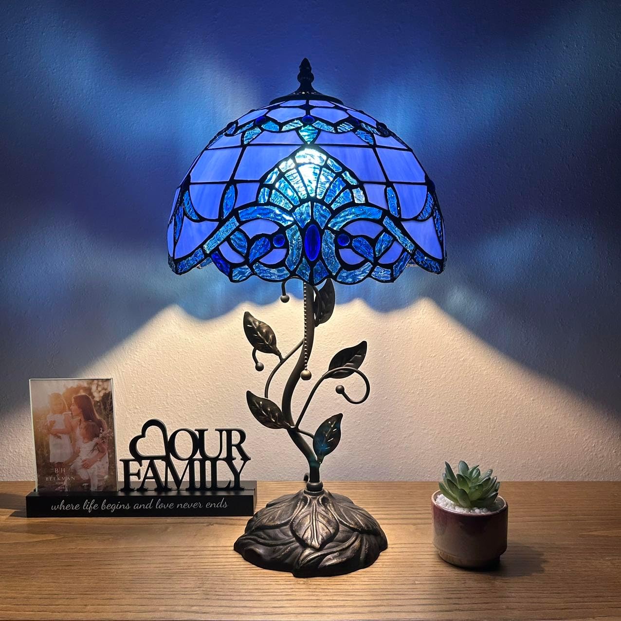 Stained Glass Table Lamp Blue Baroque Style LED Bulb Included for Living Room Bedroom Bedside 12" W*12" D*22" H