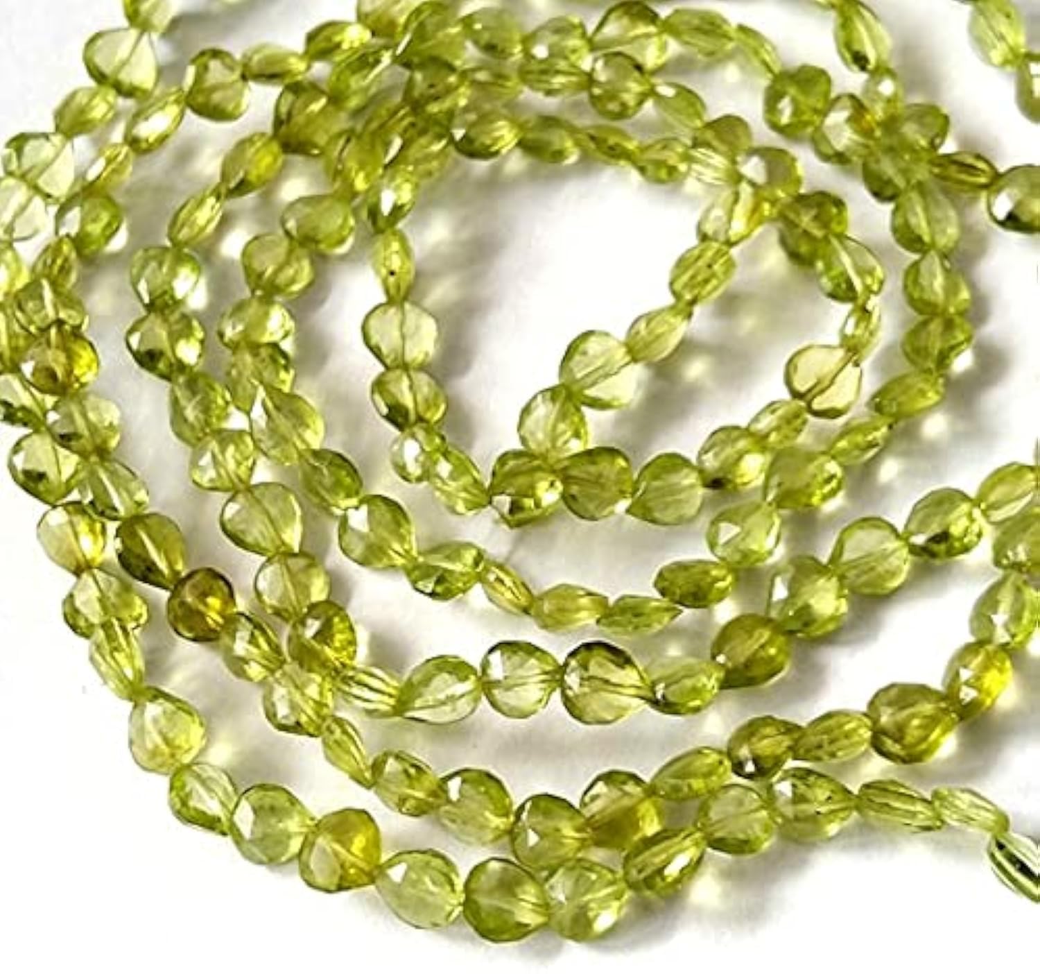 Peridot pear beads de qualité gemme facettée 5 mm, fil de pierres naturelles