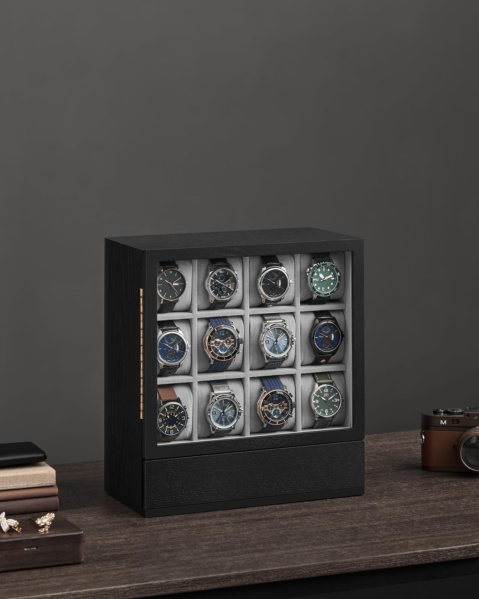 SONGMICS Boîte à montres en bois 12 emplacements fenêtre, vitrine placage bois massif, rangement vertical, économie espace, idée cadeau, noir ébène JOW014B01