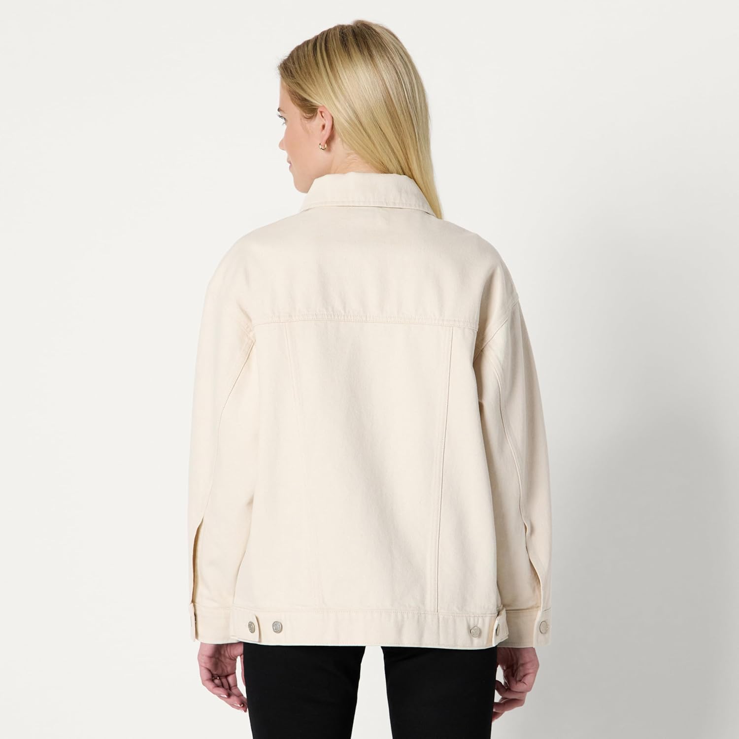 Amazon Essentials Women's Rigid Denim Oversized-Fit Trucker Jacket - Image 2