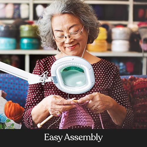 Miniatura 4 de Brightech LightView Pro - Lupa con soporte y luz, lámpara de pie con 6 ruedas sobre una base resistente para tratamientos faciales, luz de trabajo