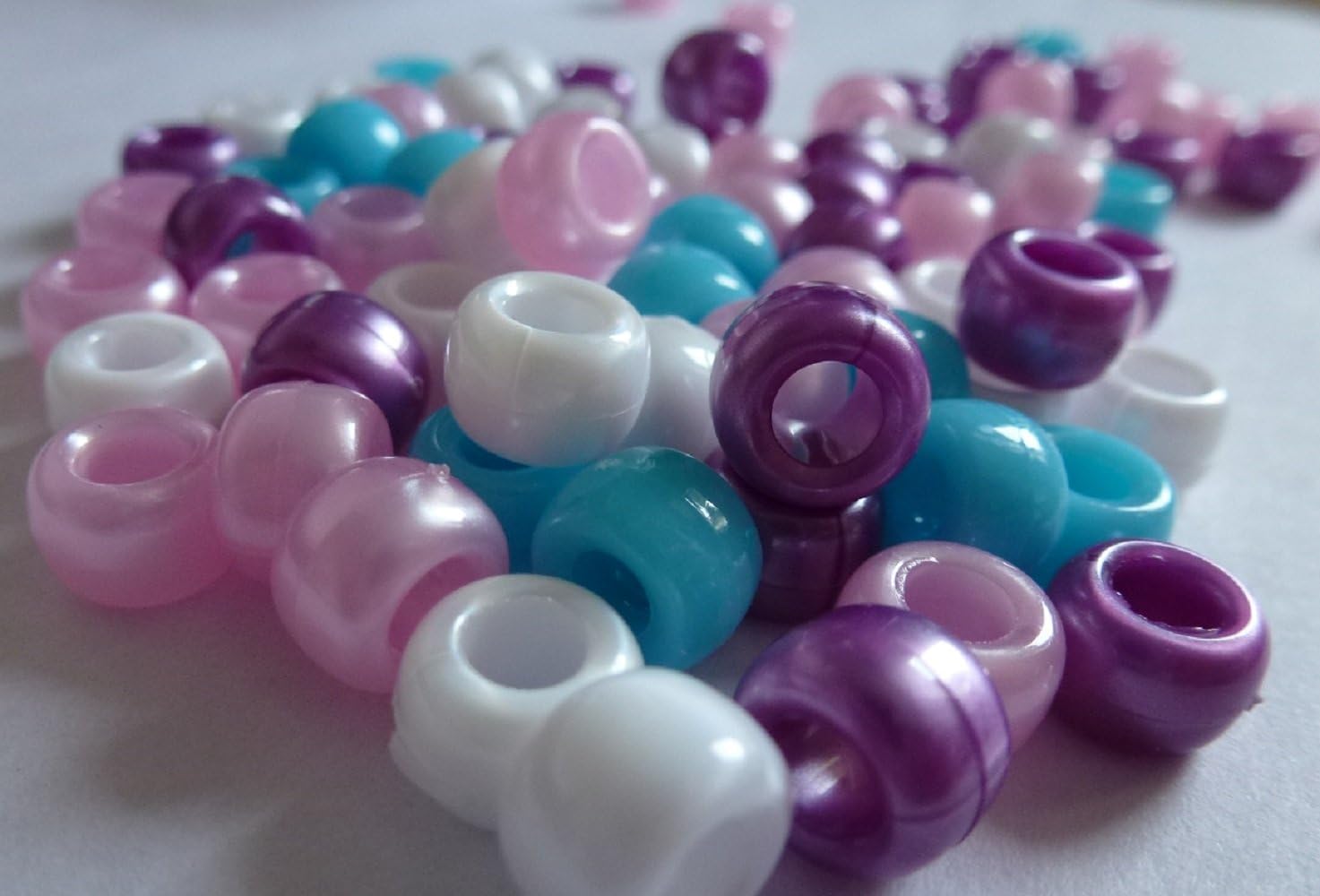 100 x Pony Beads 9mm x 6mm BRIGHT SUMMER MIX PURPLE PINK TURQUOISE WHITE - BUY 3 GET 1 FREE!! Bracelets Braiding Loom Bands Dummy Clips Hair Colour Acrylic Plastic Barrel Round Jewellery Findings - Beads and Charms