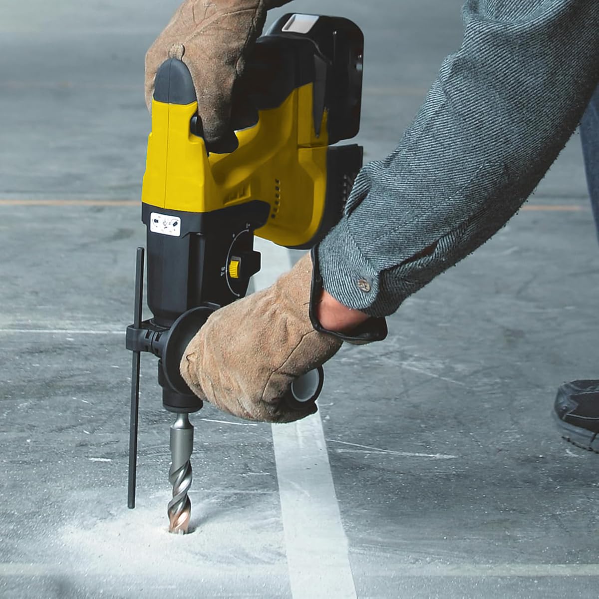 SDS Plus Profesjonalne wiertło do betonu 28x350mm z 4 krawędziami z węglików spiekanych i podwójnym śmigłem - idealne do wiercenia w betonie, cegle, kamieniu, murze