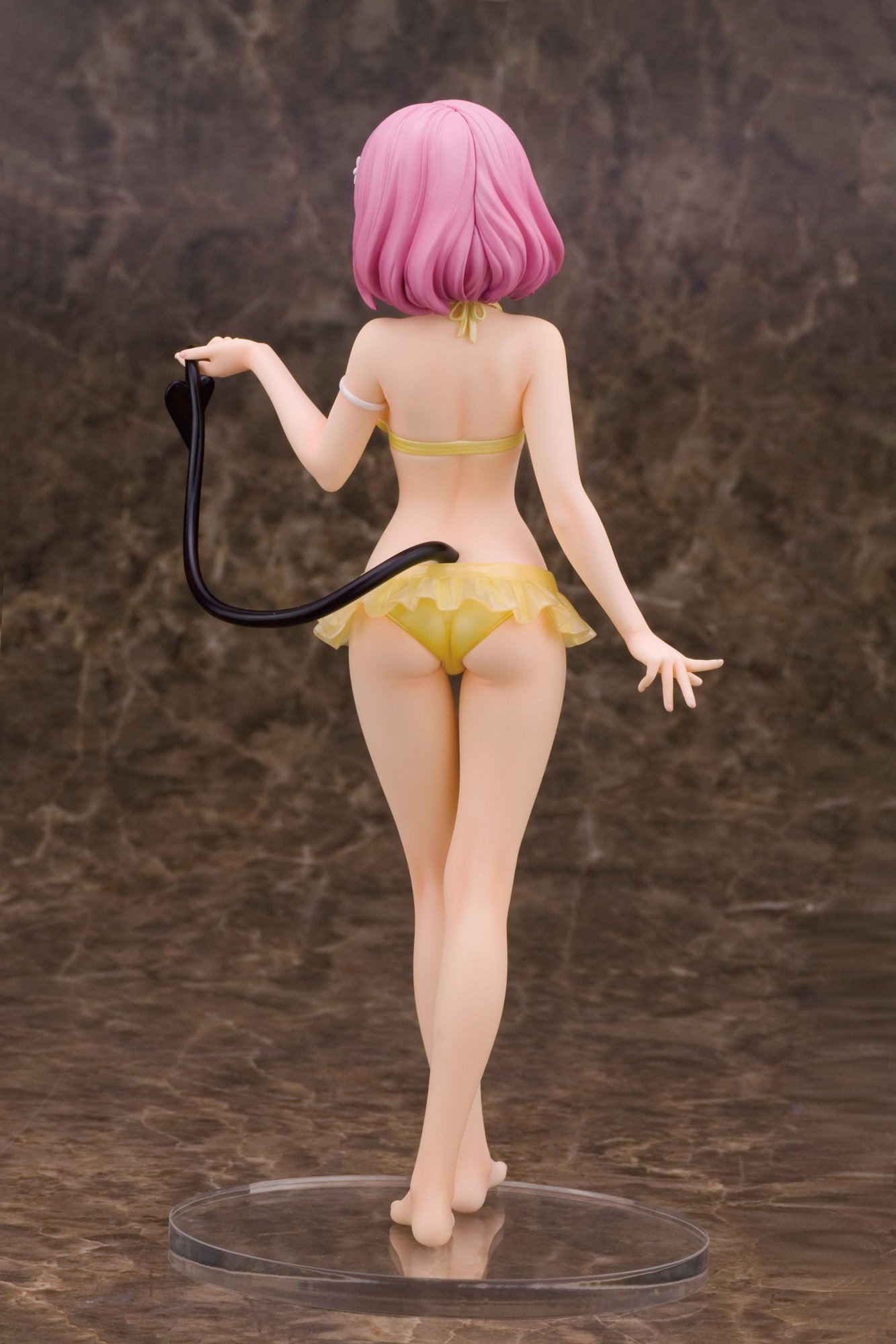 Amazon.co.jp: モモ・ベリア・デビルーク 水着ver. (1/7スケール
