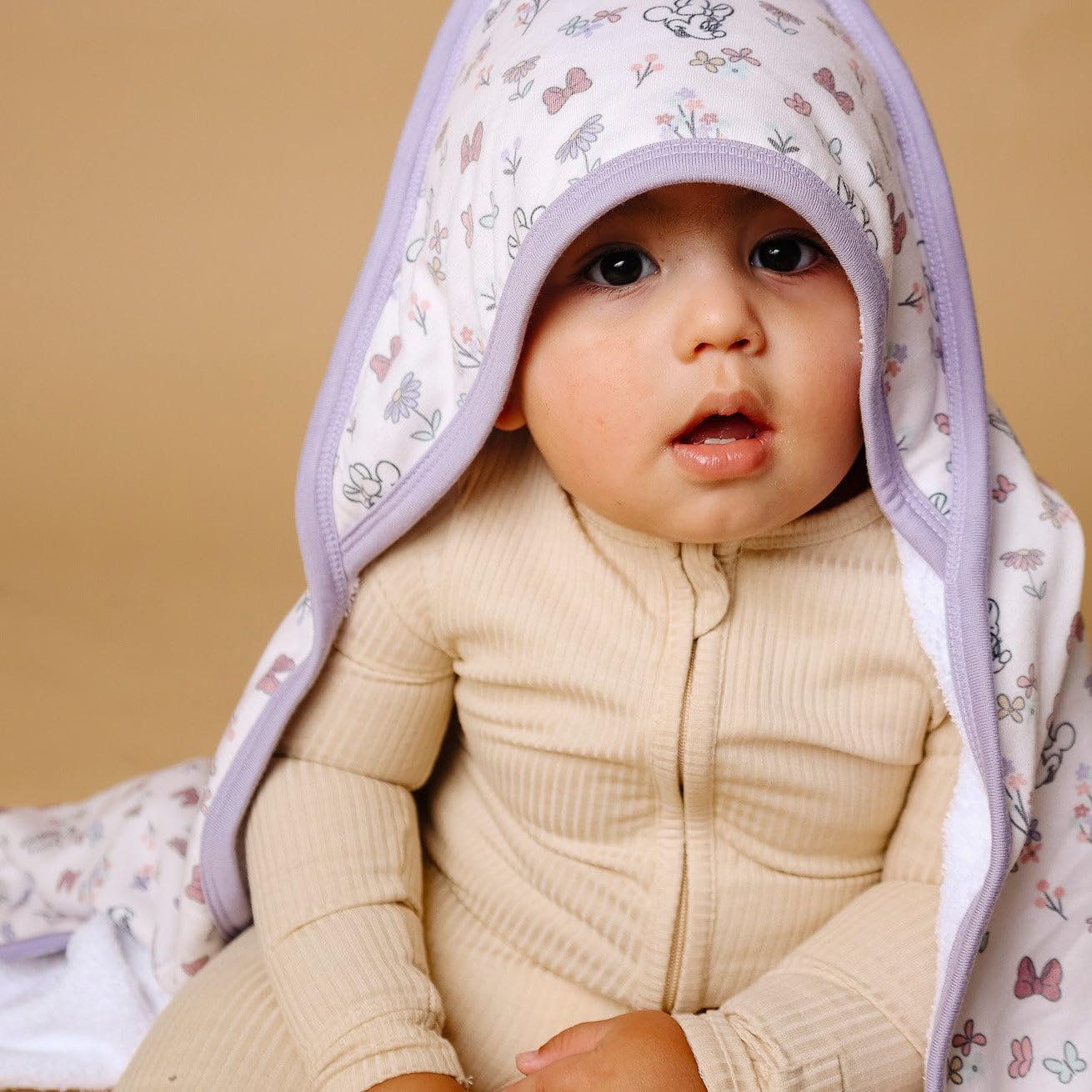 Premium Knit Hooded Bath Towel "Minnie Mouse's Bowquet" by Copper Pearl - Image 7