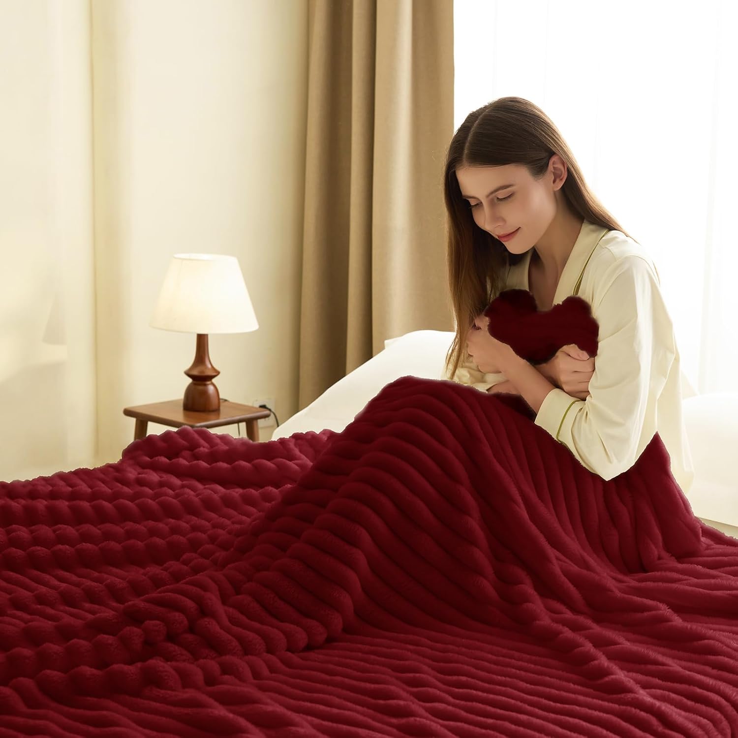 HIMEET Deep Red Ribbed Throw Blanket for Couch - 300GSM Lightweight Soft Fleece Blanket for Women, Cozy Blankets for Mothers Gifts, Striped Spring Home Room Decor, Deep Red, 50x60 Inches