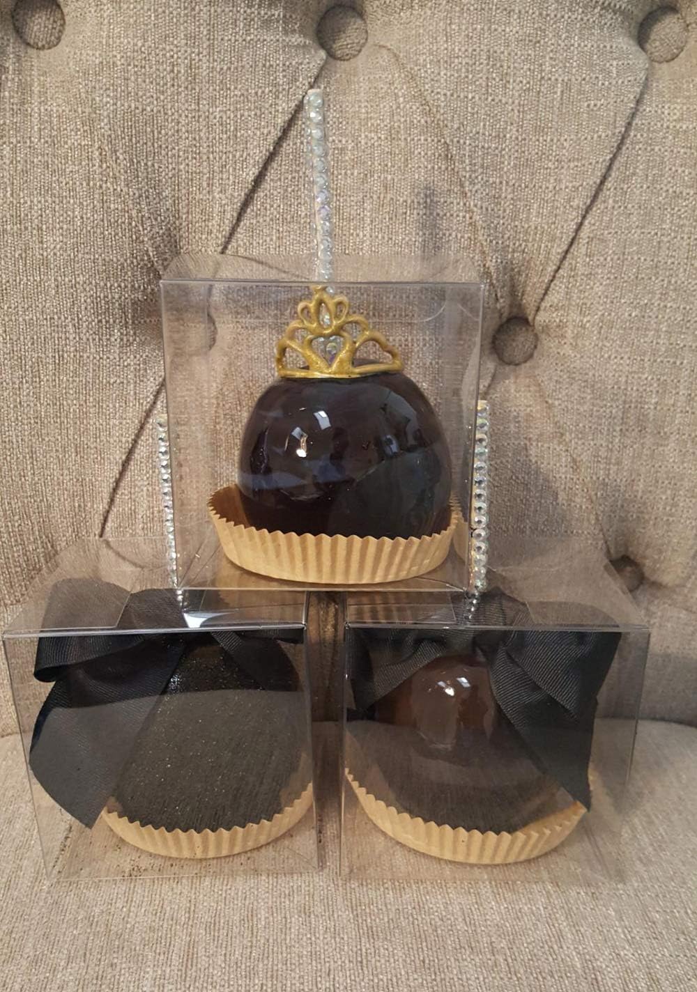 Yesland 50 PCS Candy Apple Box With Hole Top, Clear PET Gift Boxes for Caramel Apples, Ornament, Treats & Party Favors for Wedding, Party or Baby Shower - 4" x 4" x 4"