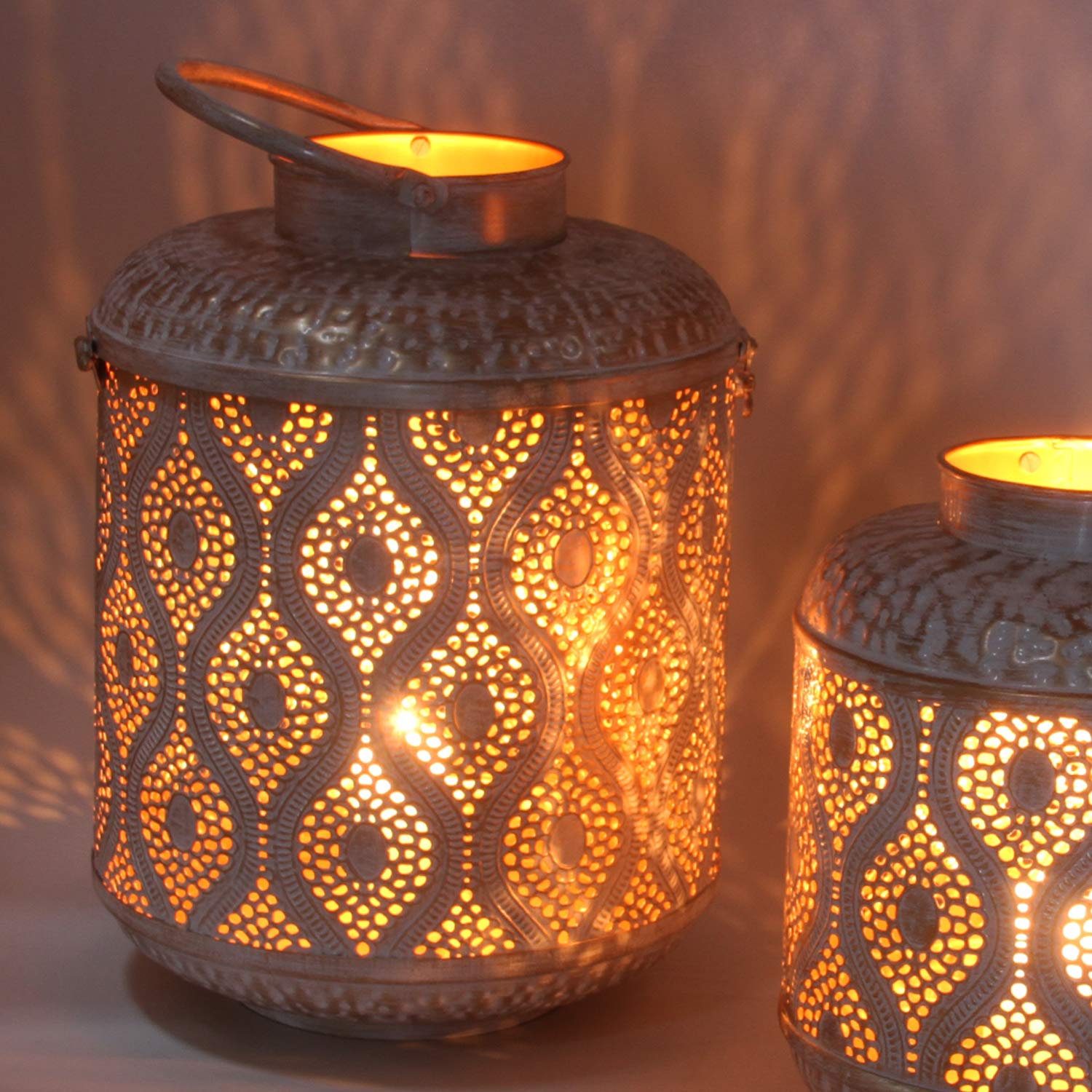 Orientalische Laterne Suraya im 2er Set in Shabby Chic Weiss Gold aus Metall Marokkanisches Windlicht stehend & hängend Tischlaterne für Ostern Muttertag Hochzeit Feier Dekoration IRL5020