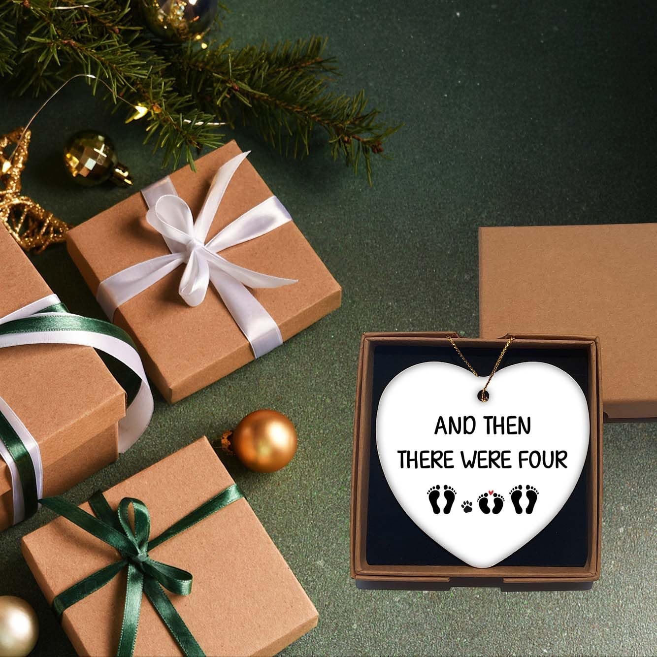 'and Then There were Four Pregnancy Announcement Ornament for Grandparents Husband Family Grandma' - Prezenty dla nowych rodziców dla par oczekujących prezentów dla taty pomysły na ogłoszenia dziecka