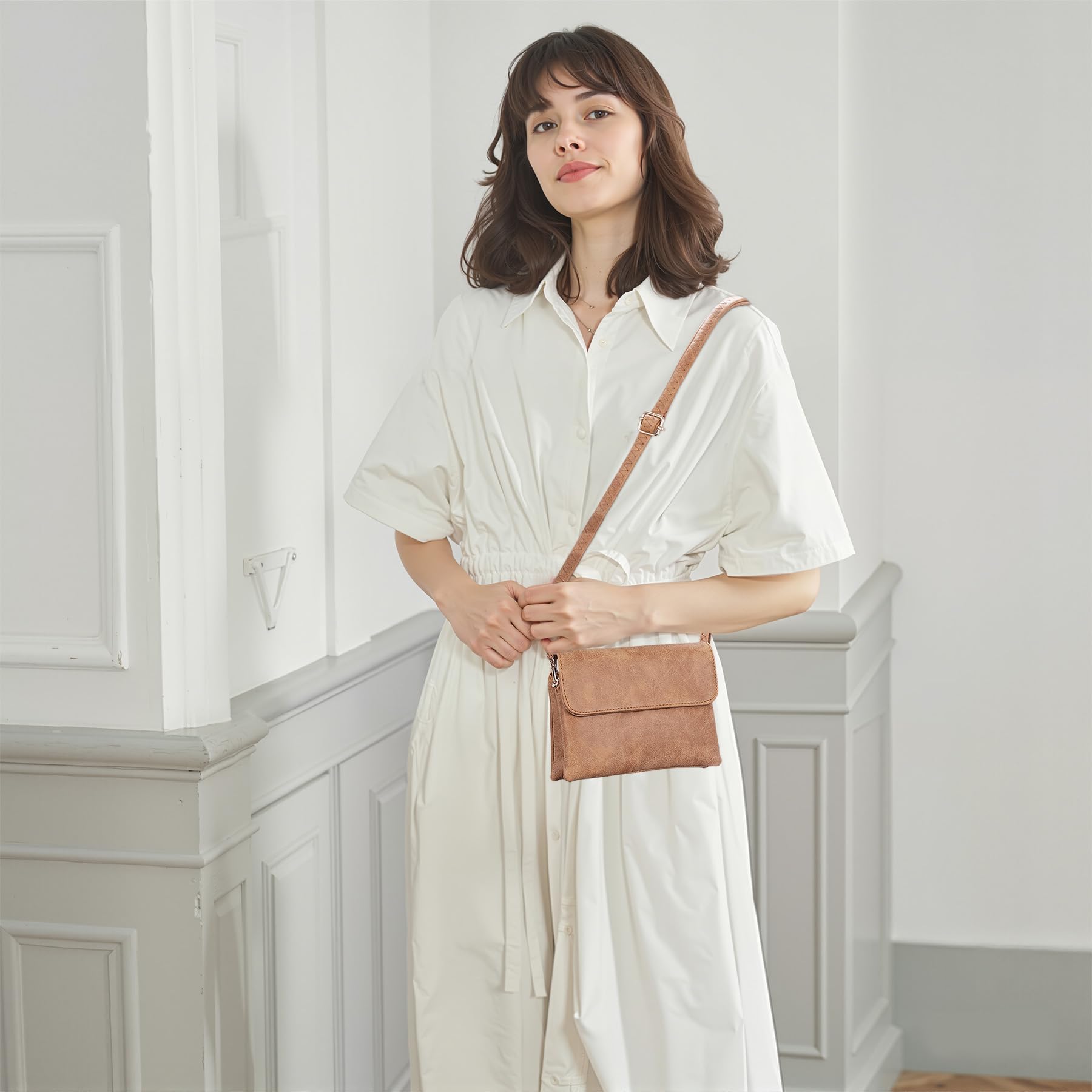Sac Bandoulière Femme, Pochette Telephone Portable à Similicuir Effet Daim, Petit Sac à Main Femme avce Bandoulières Amovible, Mini Sac Bandoulière pour Sortir Voyager Shopping (Marron)