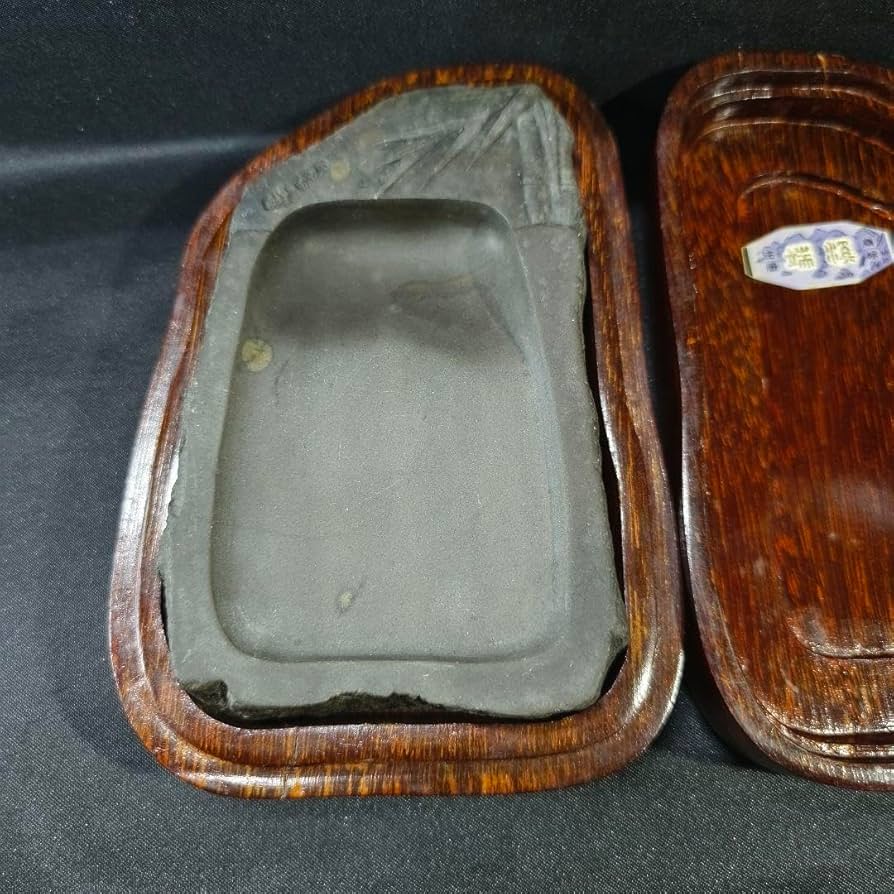 Amazon.co.jp: 端渓硯 書道具 木箱付 天然石 眼あり 宋坑 時代物 旧家