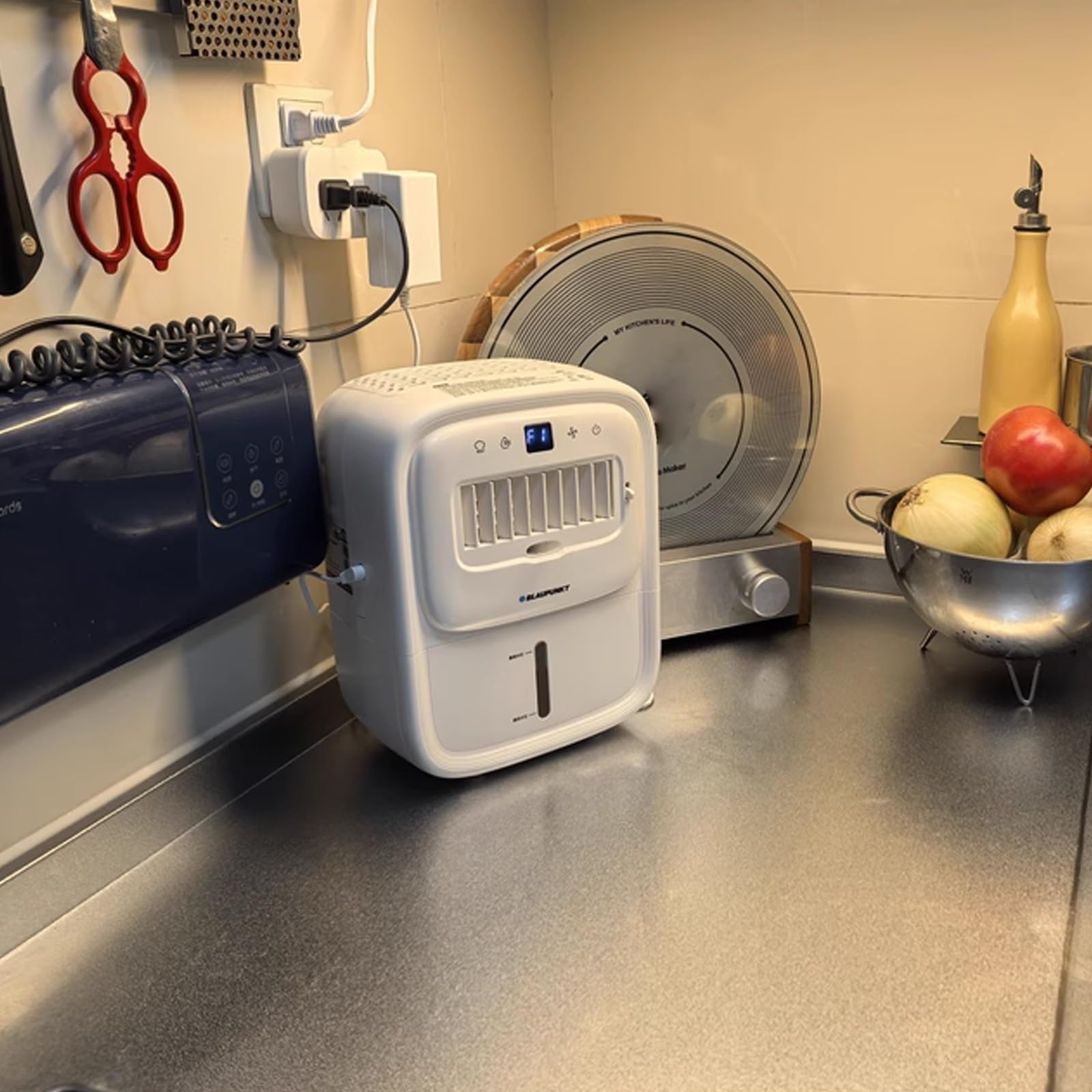 Raffrescatore D'aria Da Parete 5 Velocità Del Ventoo Ventilatore Senza Pale Con Pannello Touch E Timer 2 Opzioni Di Installazione per Casa, Ufficio, Campeggio