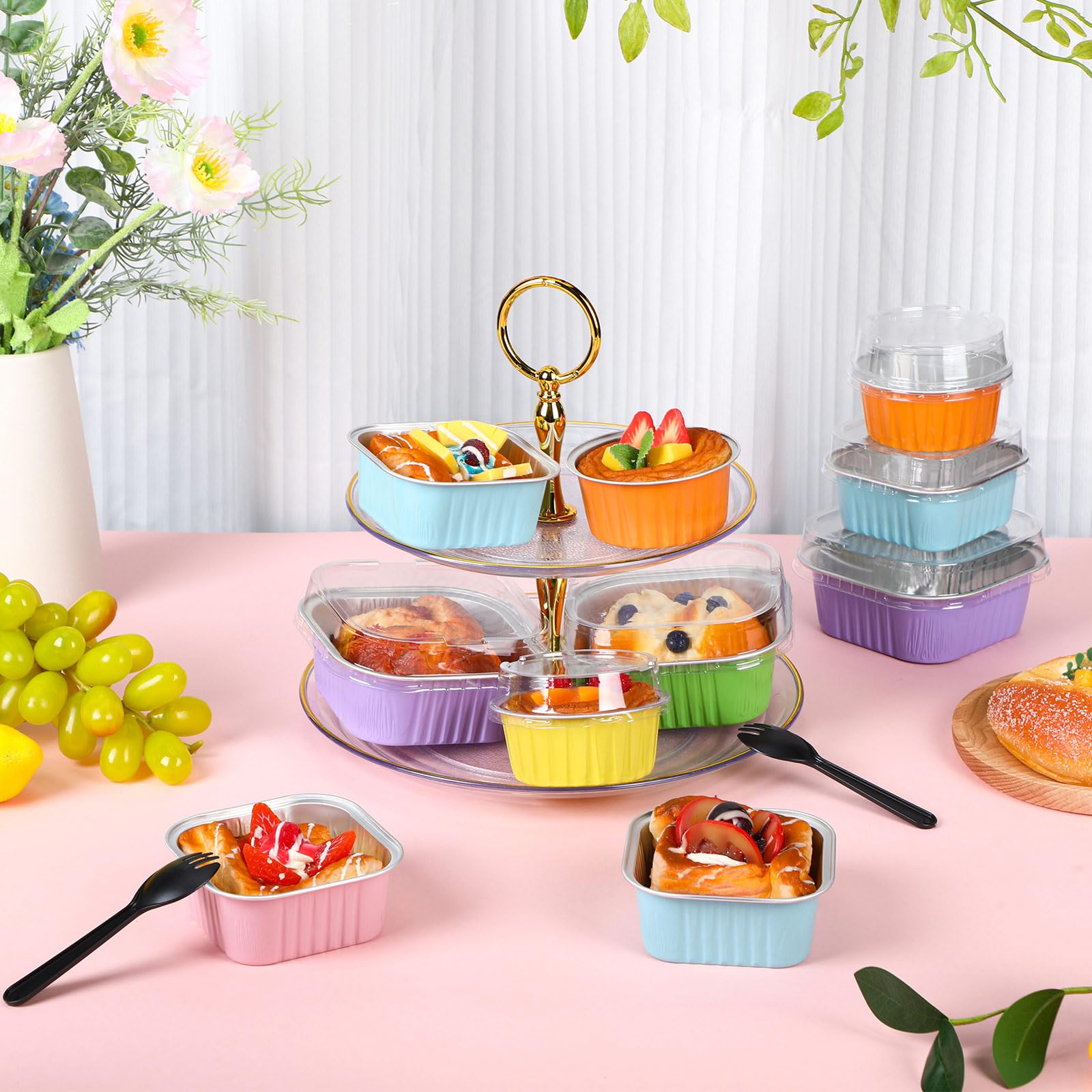 Blushtier Juego de 180 mini moldes para pan con tapas y cucharas de 5 onzas, moldes cuadrados y circulares de papel de aluminio para hornear, mini moldes para pasteles para pan, postres, color pastel
