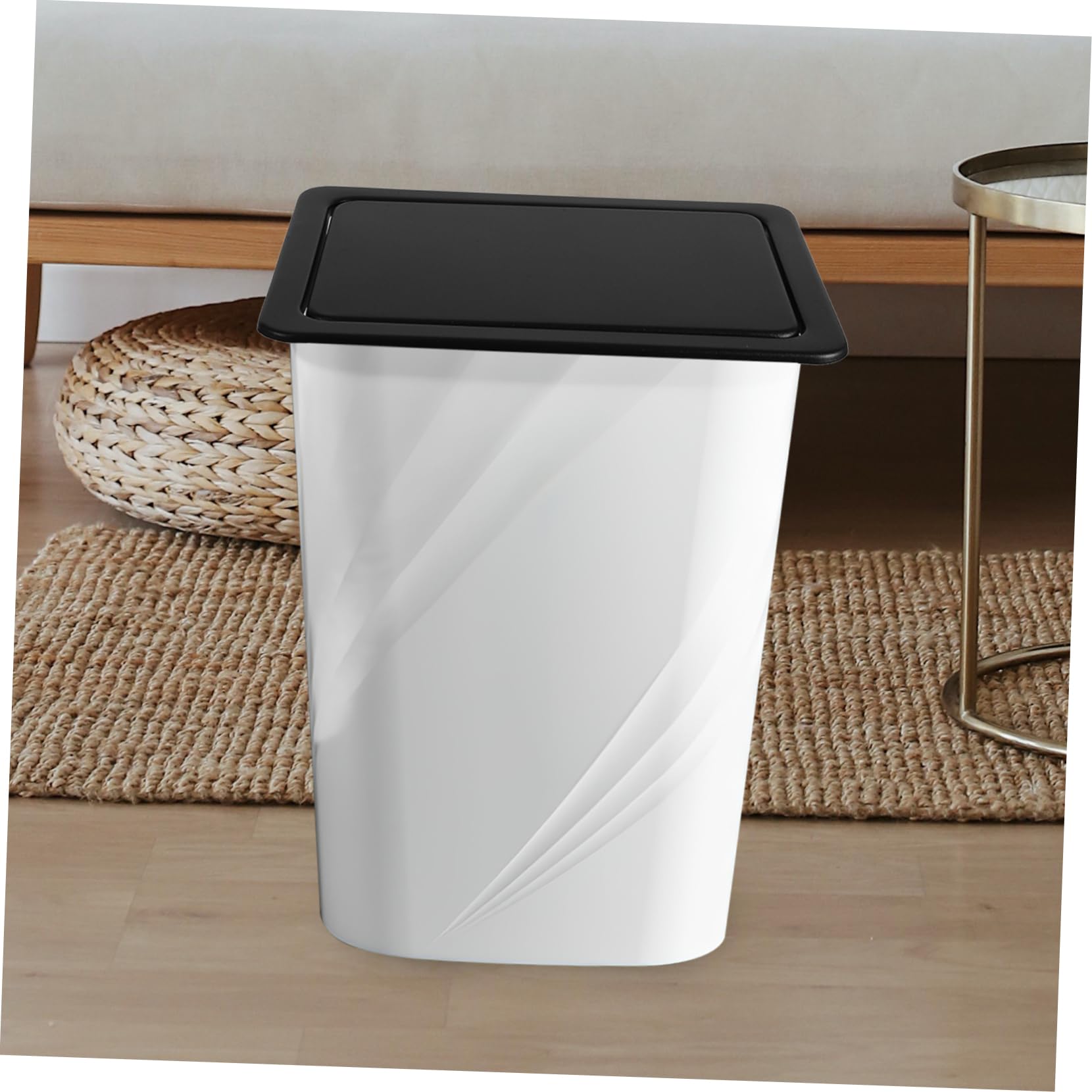 Tapa de Bote de Basura Empotrada de Acero Inoxidable Diseño Abatible y Fácil Instalación para Fregadero de Cocina Moderna y Elegante en Color Negro