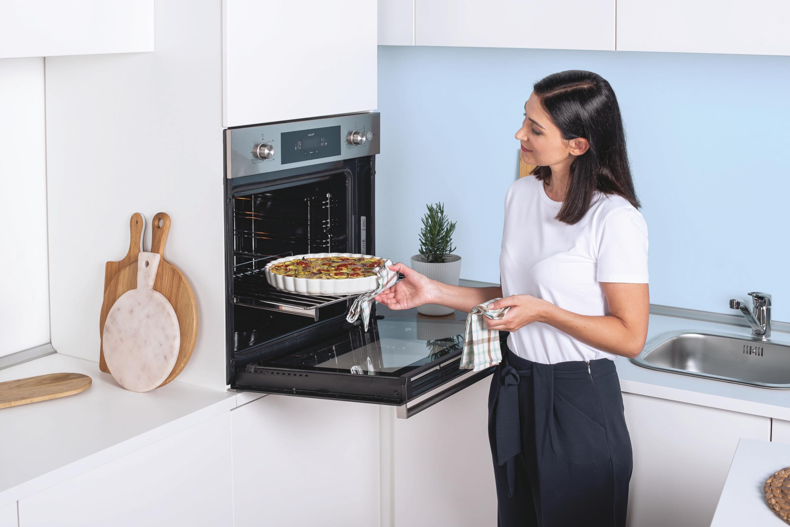 Candy New Timeless FCTS815XL WIFI, forno multifunzione, 70 l, vapore, ventola di raffreddamento, acqualisi, cottura multilivello, 8 funzioni, timer, display touch e comandi, porta 2 vetri, inox