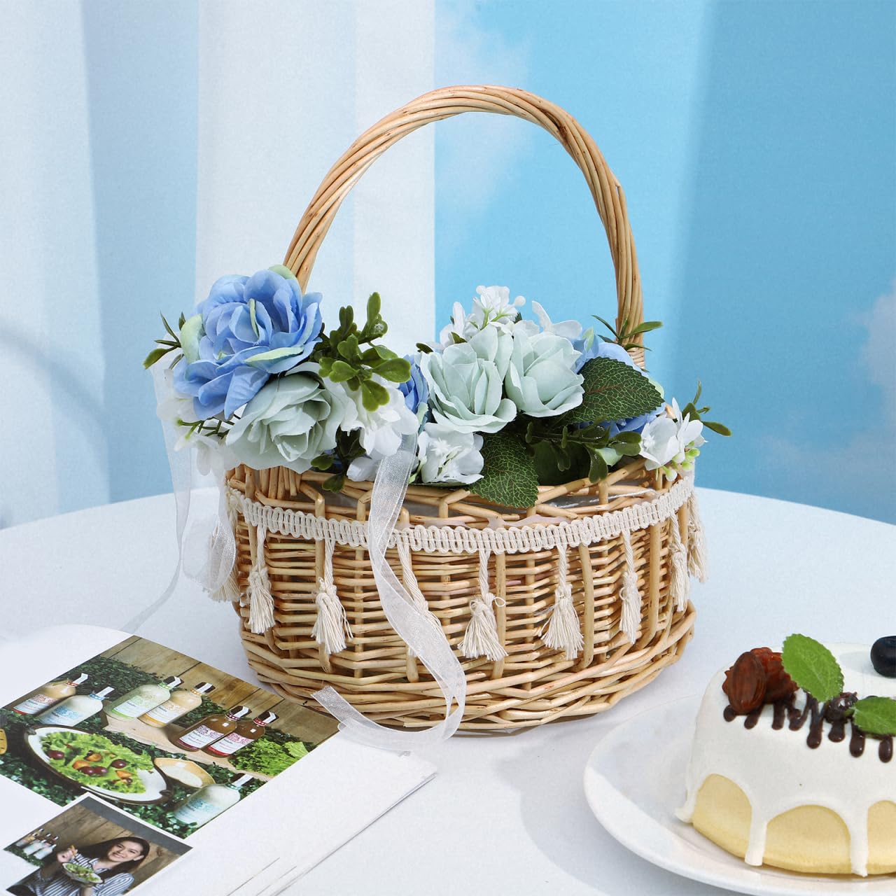 DOITOOL Gewebter Aufbewahrungskorb mit Griffen, Hochzeits-Blumenmädchen-Körbe, Blumen-Osterkorb, dekorativer Weidenkorb, rustikaler Blumenkorb für Zuhause, Hochzeit, Gartendekoration, S (21x17x17 cm)