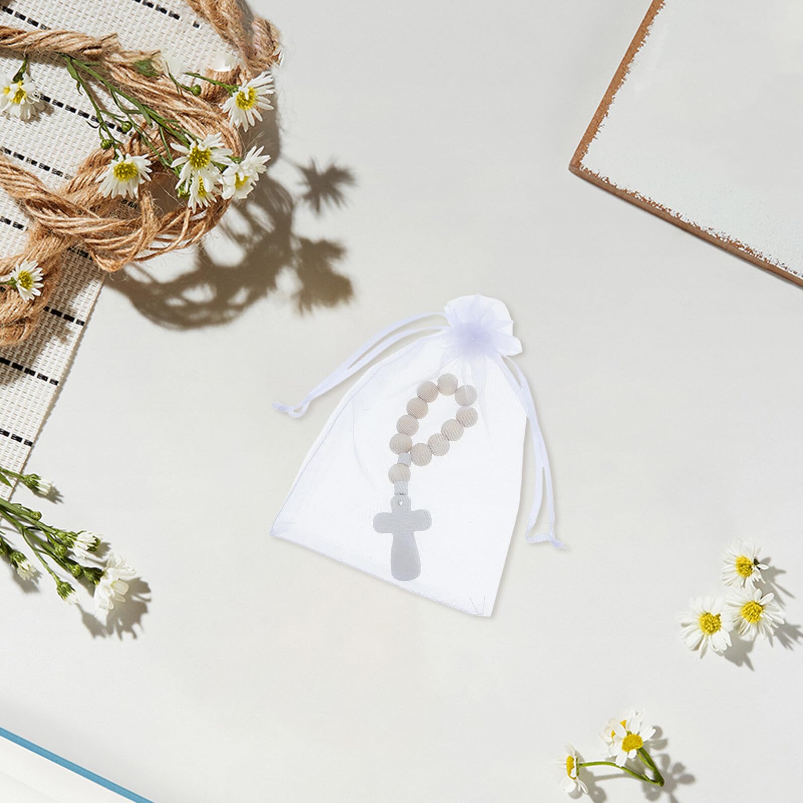 Generisch 40 Sätze Teiliges Holzperlen Rosenkranz armbänder mit Kreuz Anhänger Fingerrosenkranz Wiederverwendbar mit Organzabeuteln für Taufen und Feierlichkeiten