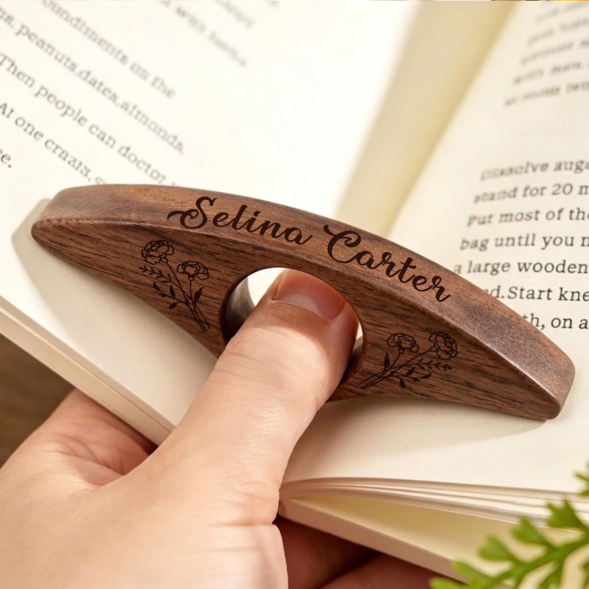 EDSG Personalised Book Page Holder, Wooden Thumb Book Page Holder with Birth Flower, Reading Accessories Bookish Gifts for Book Lovers Readers Teachers Birthday Graduation Christmas (Walnut Wood)