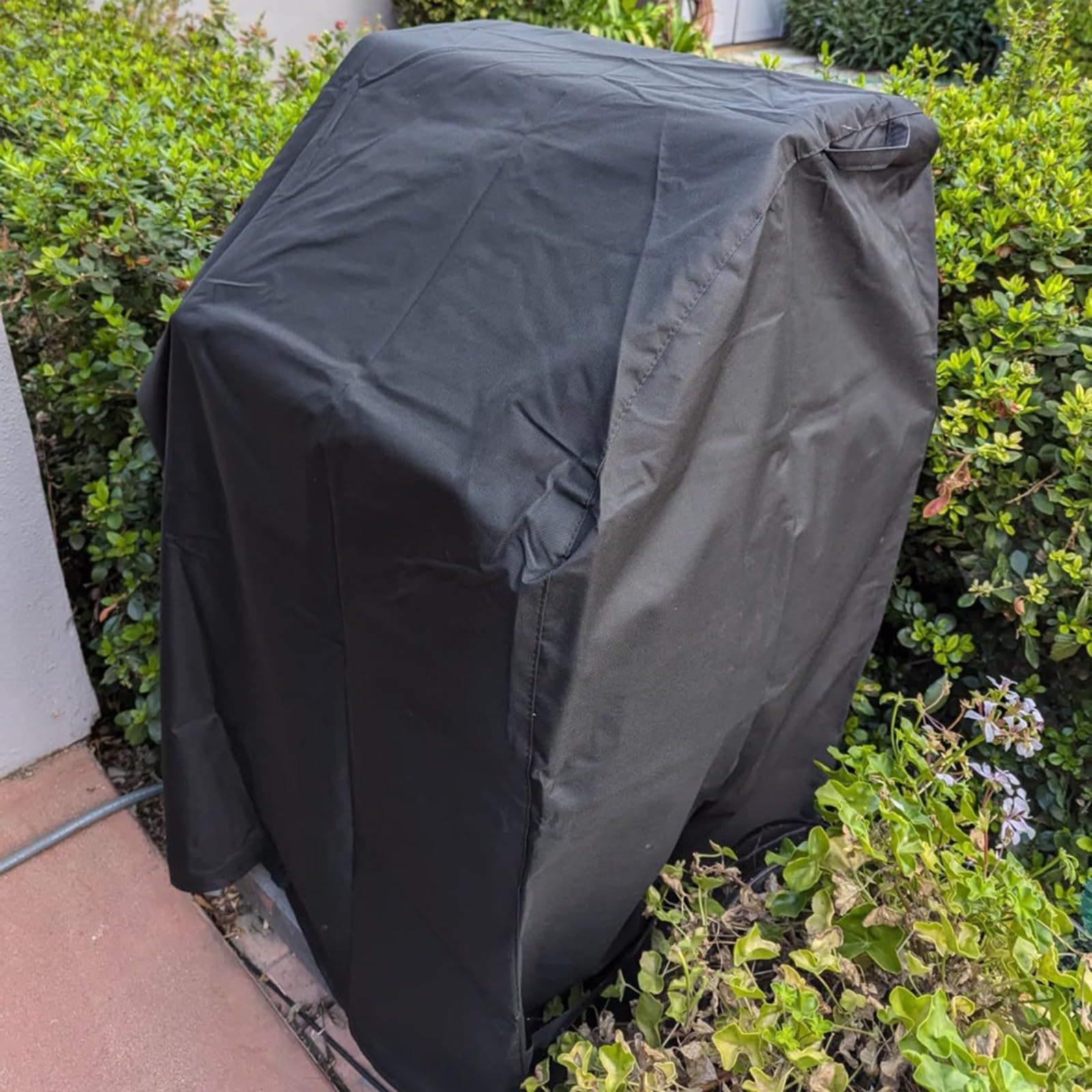 Copertura per Barbecue in Tessuto Oxford Resistente, Impermeabile, Protezione per mobili da Esterno con Cinghie Laterali, Nera