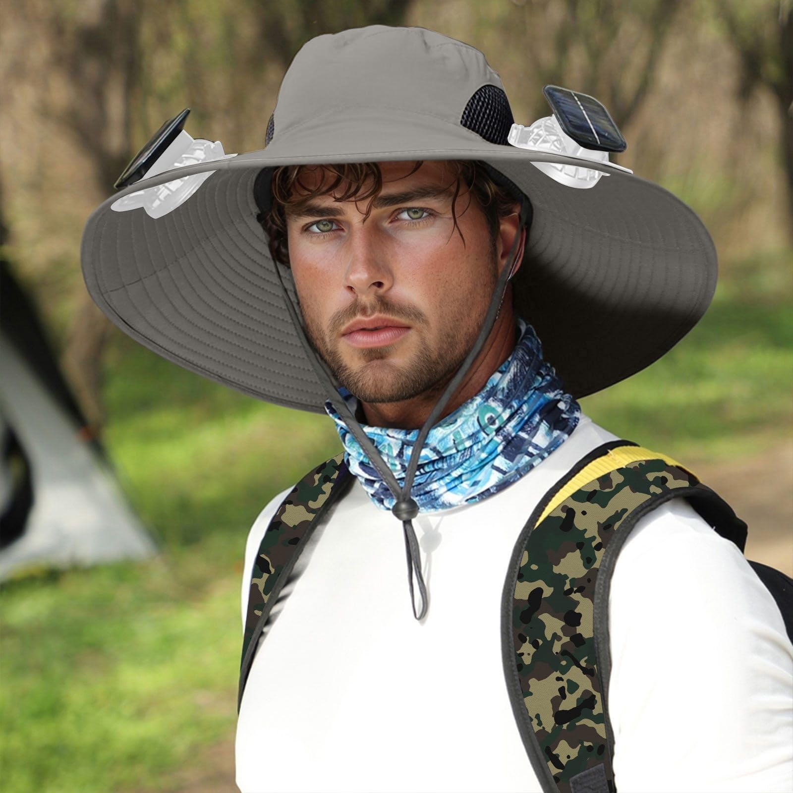 Cappello da Sole Estivo da Uomo con Tesa Larga, con Ventola di Ricarica Solare Staccabile e Ricarica USB Integrata, Cappello da Arrampicata e Pesca (Due Stili di Ventola)