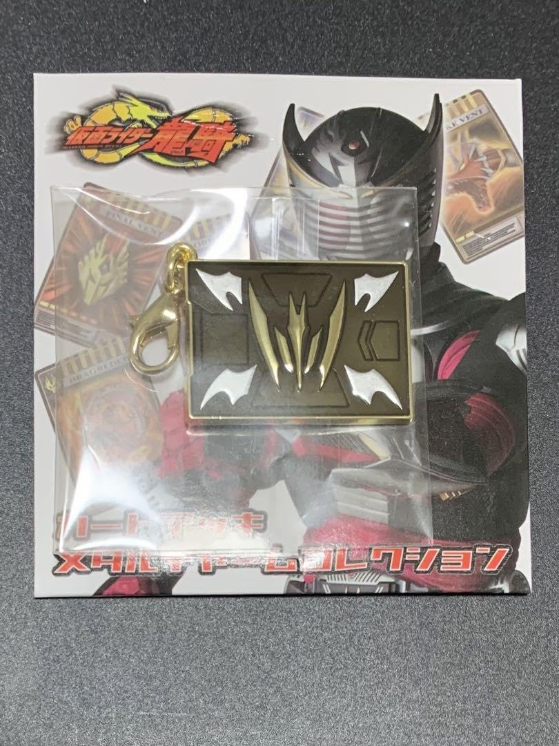 仮面ライダー龍騎のカードデッキチャームコレクションが登場！ 仮面ライダーストア on X: 