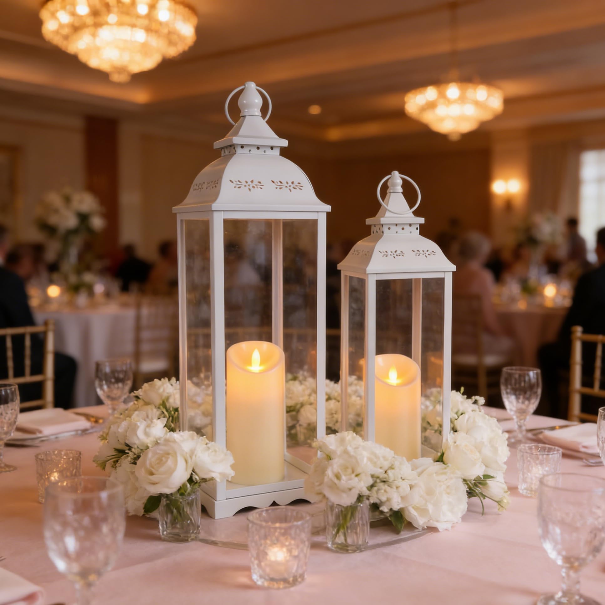 HAVITI Paquete de 2 faroles grandes decorativos para interiores, faroles altos blancos para porche, decoración de farol de 22 pulgadas y 17 pulgadas (sin vidrio) con 2 velas sin llama para boda, hogar